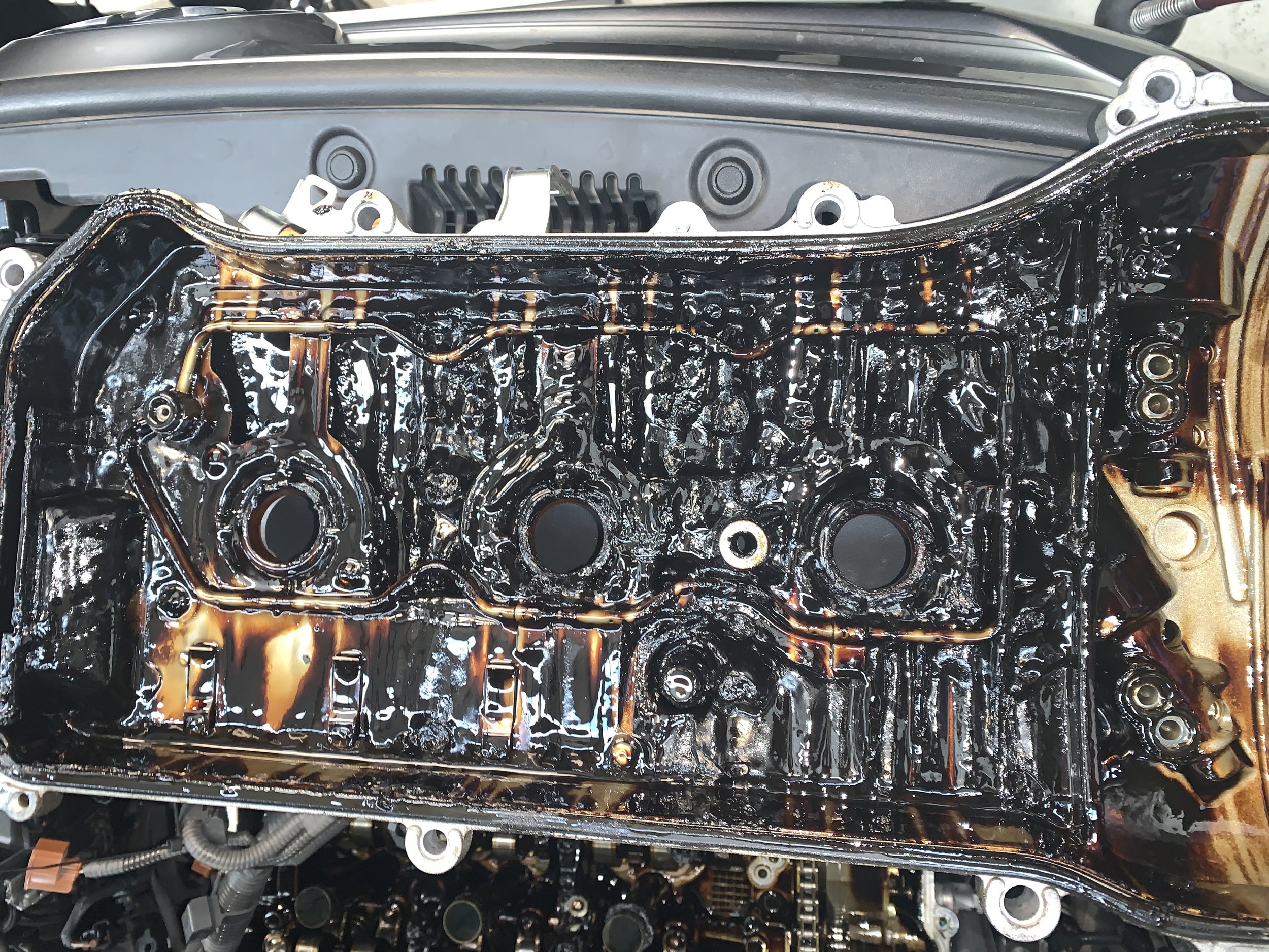 How Engine Cleaners Affect Your Oil