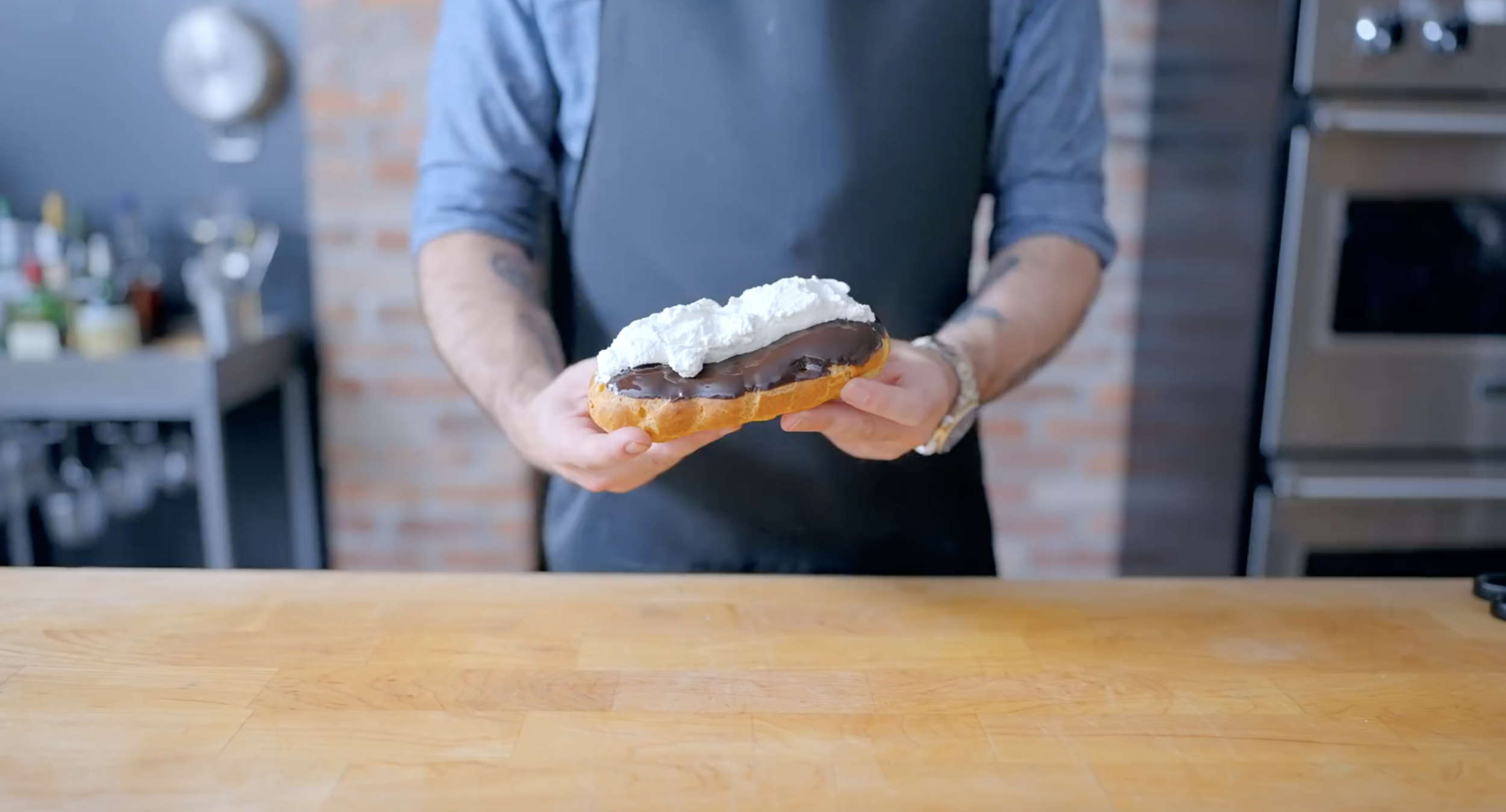 La Bombe Eclair inspired by The Simpsons