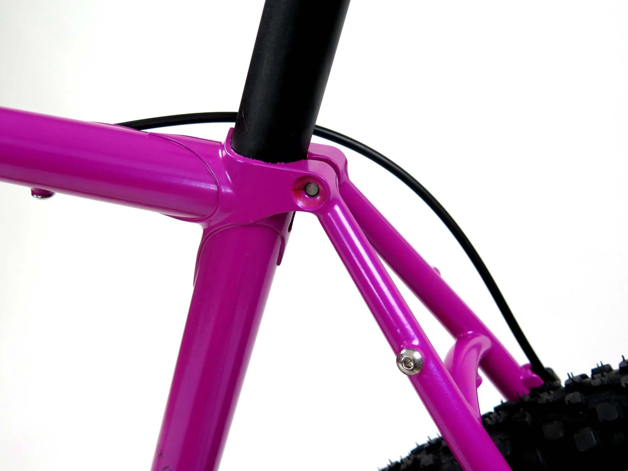  My tidy fastback seat lug with the internal routing for the rear derailleur housing.   