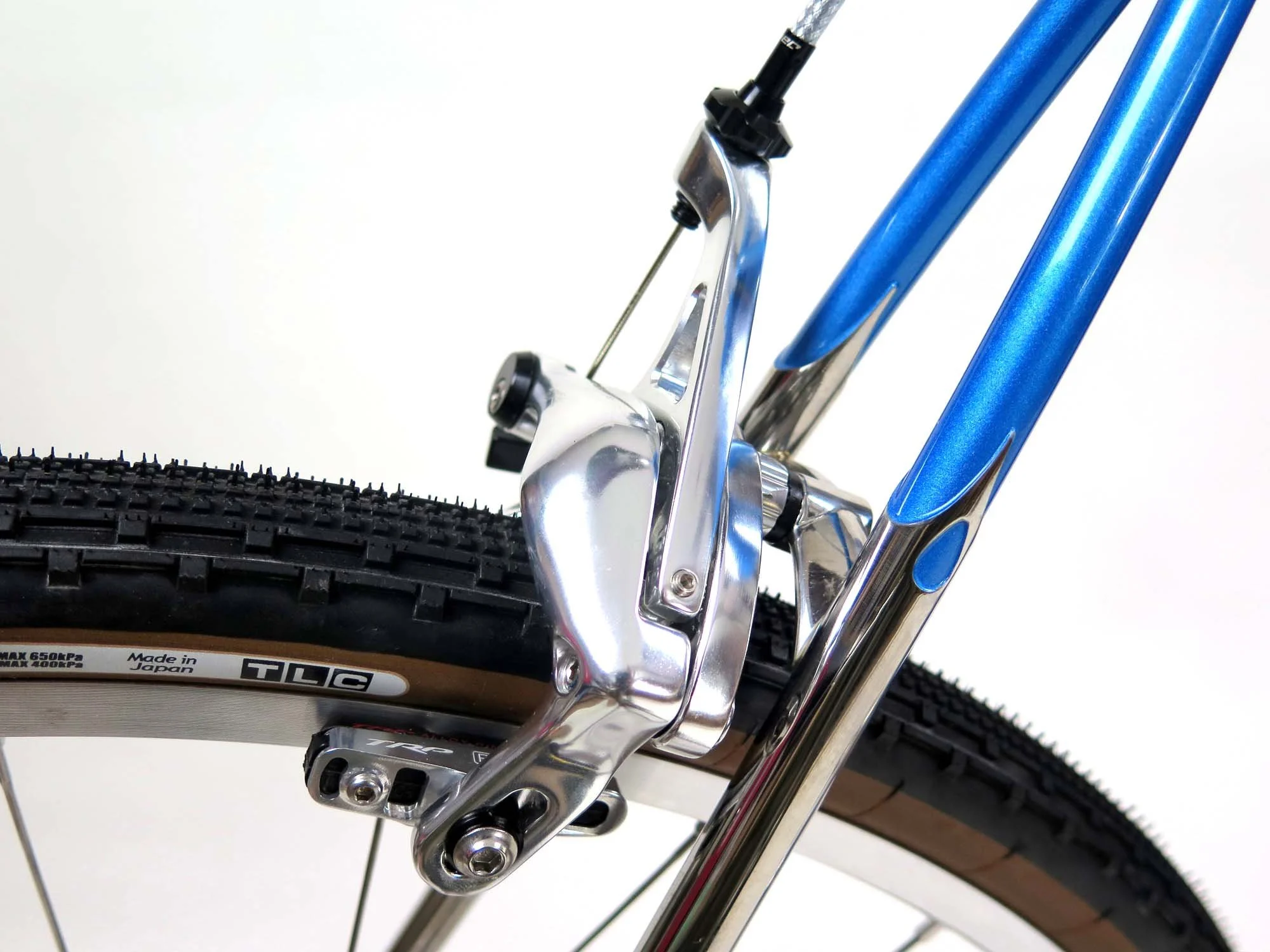  My signature Modern Classic sleeved seat stays with teardrop cutouts.   
