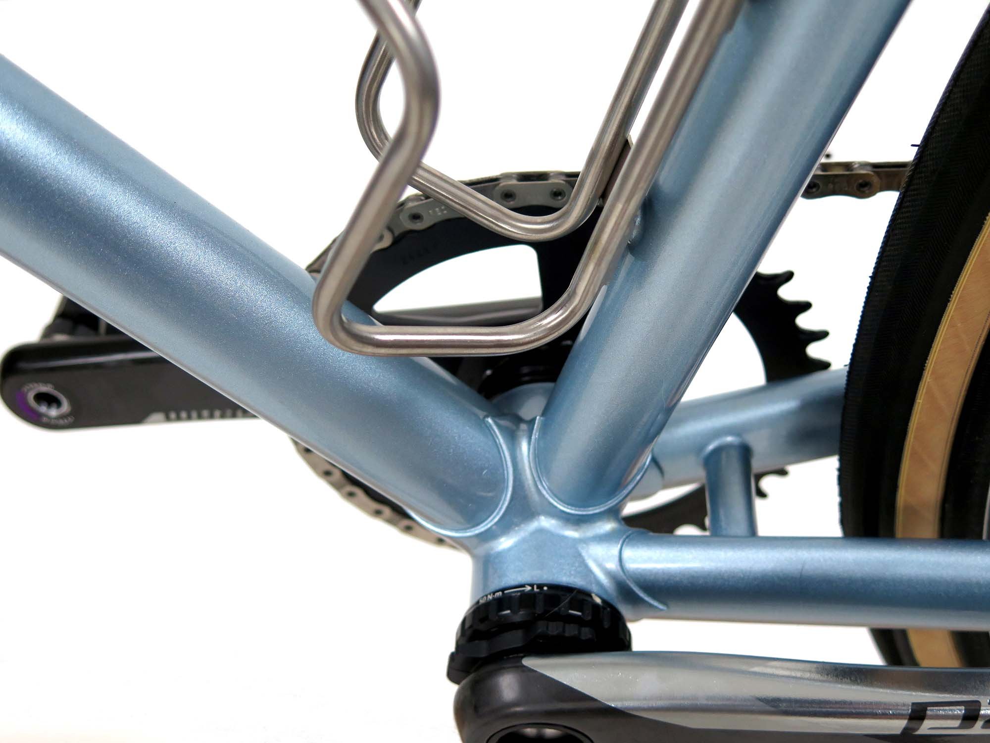  A tidy bottom bracket shell and chainstay bridge.   