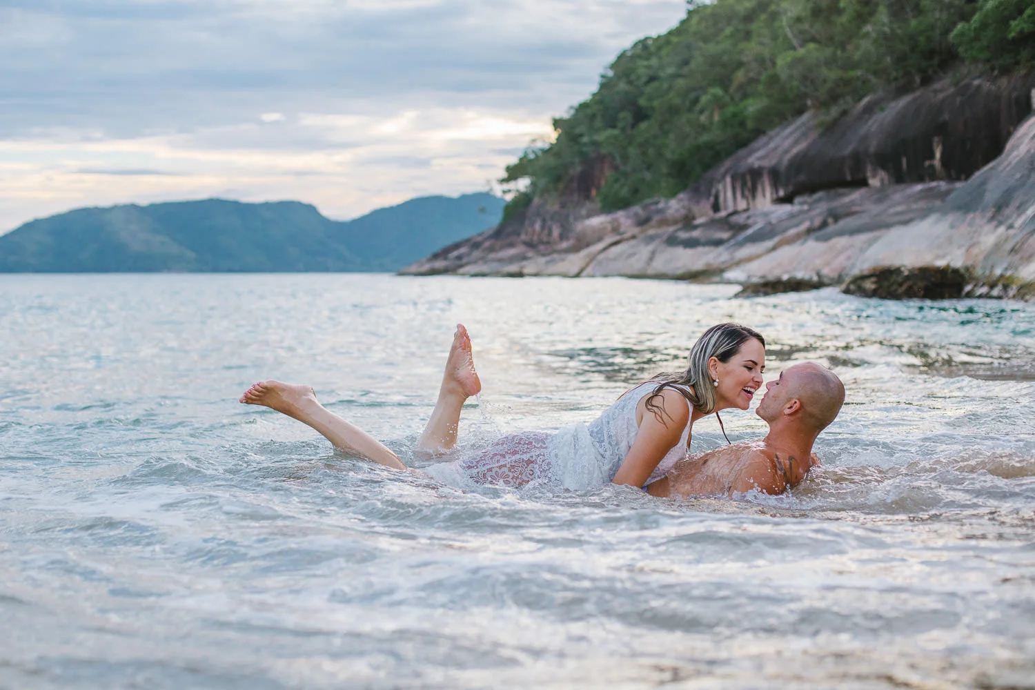 ensaio-sesion-casal-praia-playa-pre-boda-ubatuba-vm-9301.jpg