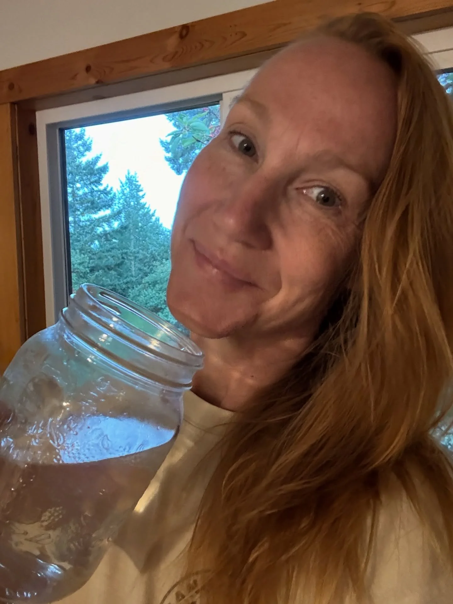 Supporting our liver is so important as we age.

The  liver is our  built-in filtration system.
It works tirelessly to process everything we take in.

The sugar, the alcohol, the caffeine, the medications, the everyday toxins we are  exposed to.

Whe