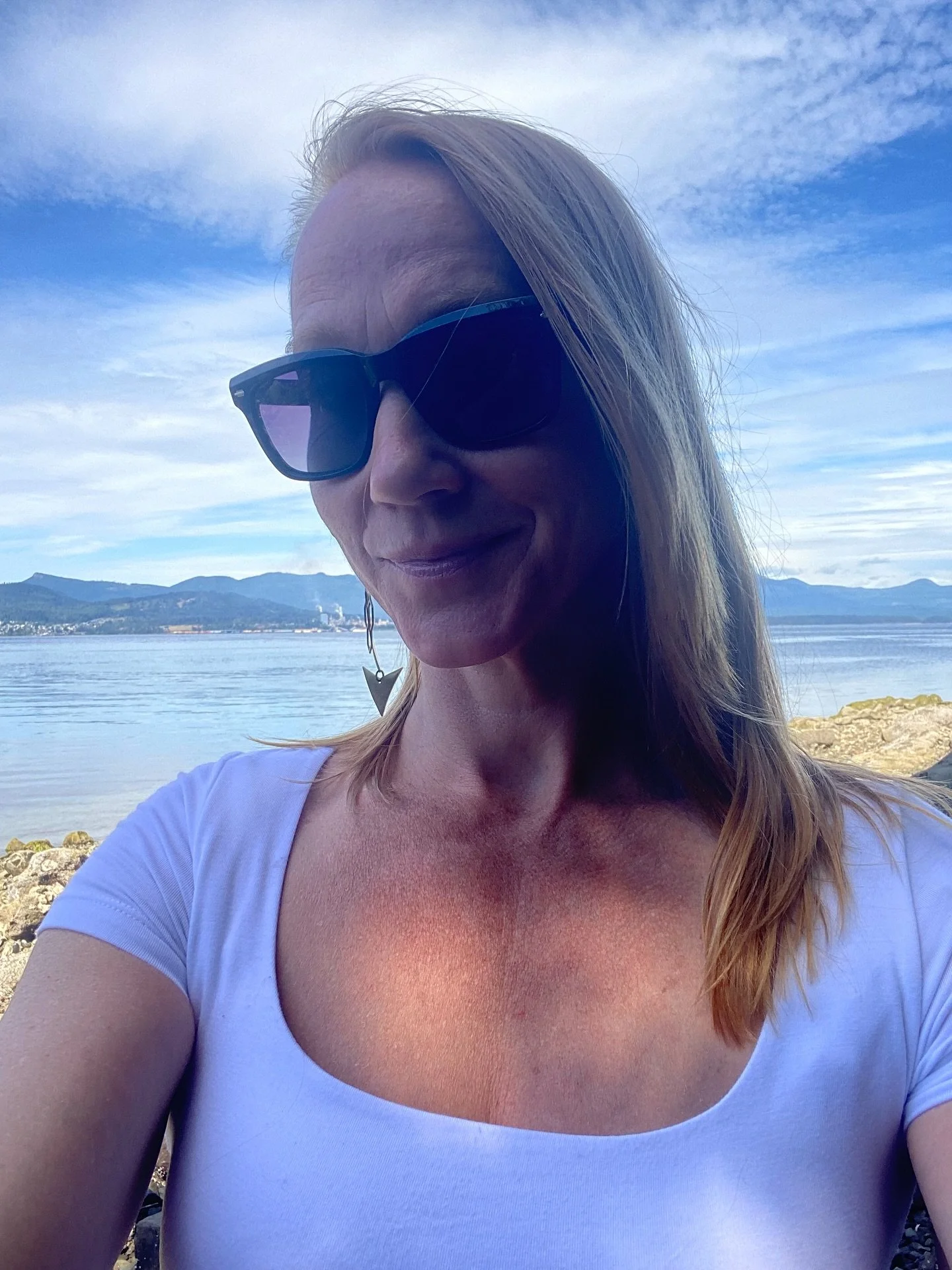 Recently I had a woman come to me and say, &ldquo;I just want to lose some weight.&rdquo;
I hear this all the time.

But as we talked more, I asked her what she really wanted.
She said she wanted to feel good in her clothes again.
She wanted to feel 