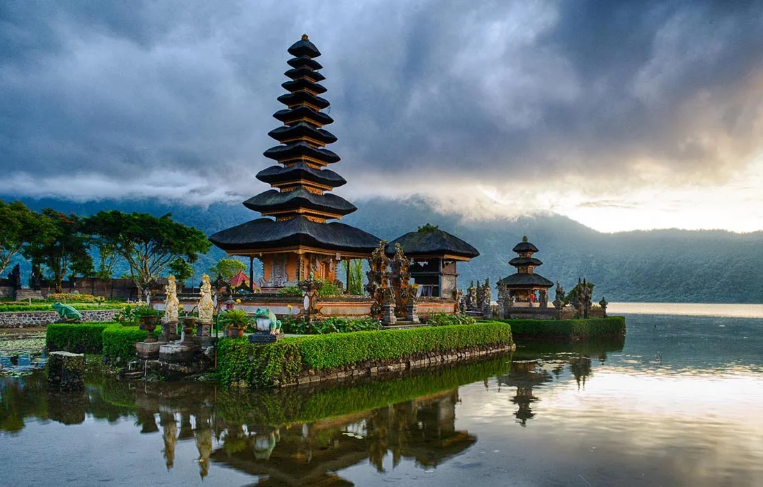 Lake Temple - Pura Ulung