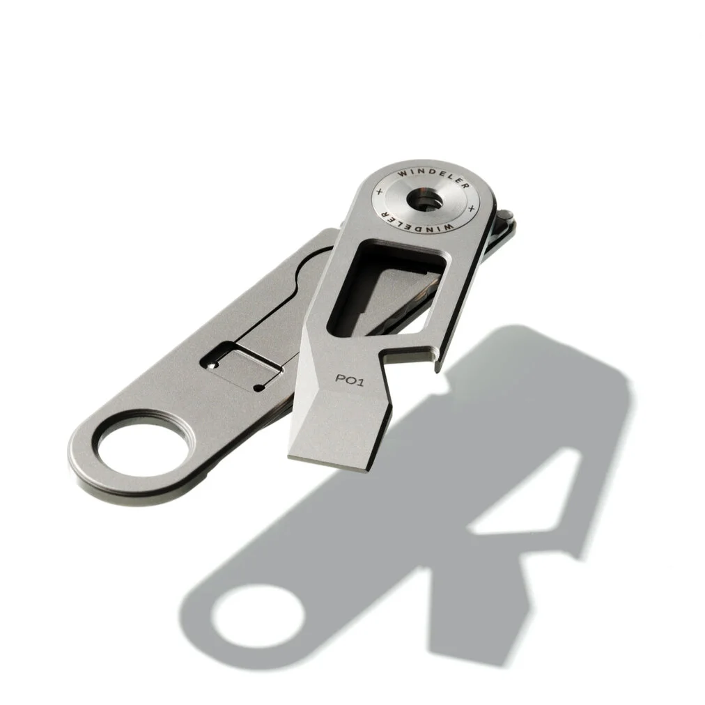 Super clean product shot for @windeler_ who make modular multi-tools for every adventure. ​​​​​​​​
​​​​​​​​
We have shot graphic product images, creative still lives and in-use shots for Windeler, and Lenny has just started to create some short movin