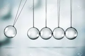 newtons cradle 2.jpg