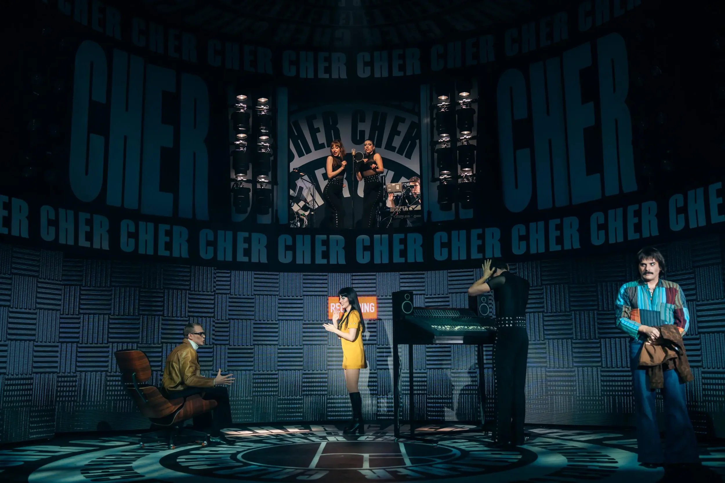 TOP28_Cher-Show_Deutsches-Theater_Muenchen_cNico_Moser_fuer_ShowSlot_1958-6-scaled.jpg.webp