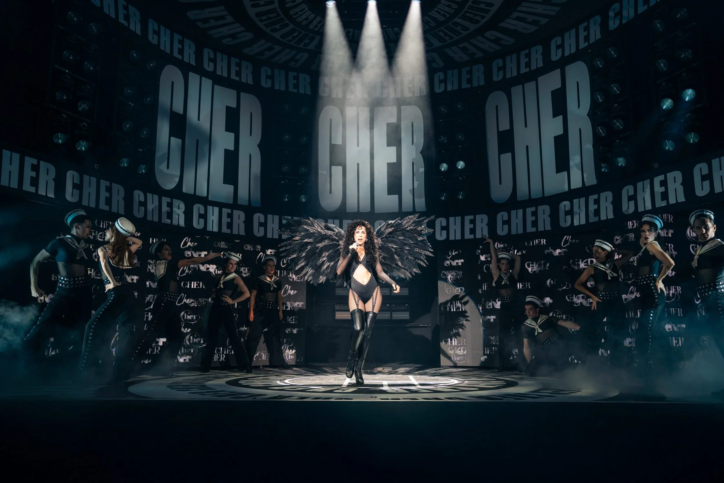 TOP26_Cher-Show_0682-scaled.jpg