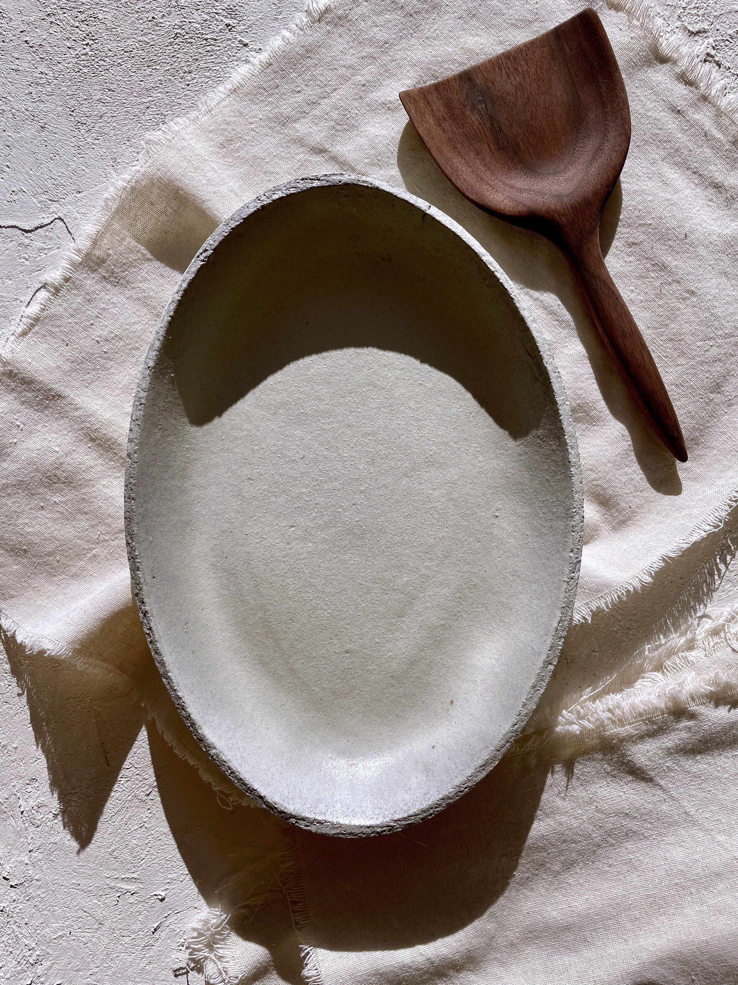 OVAL PLATTER IN MIST