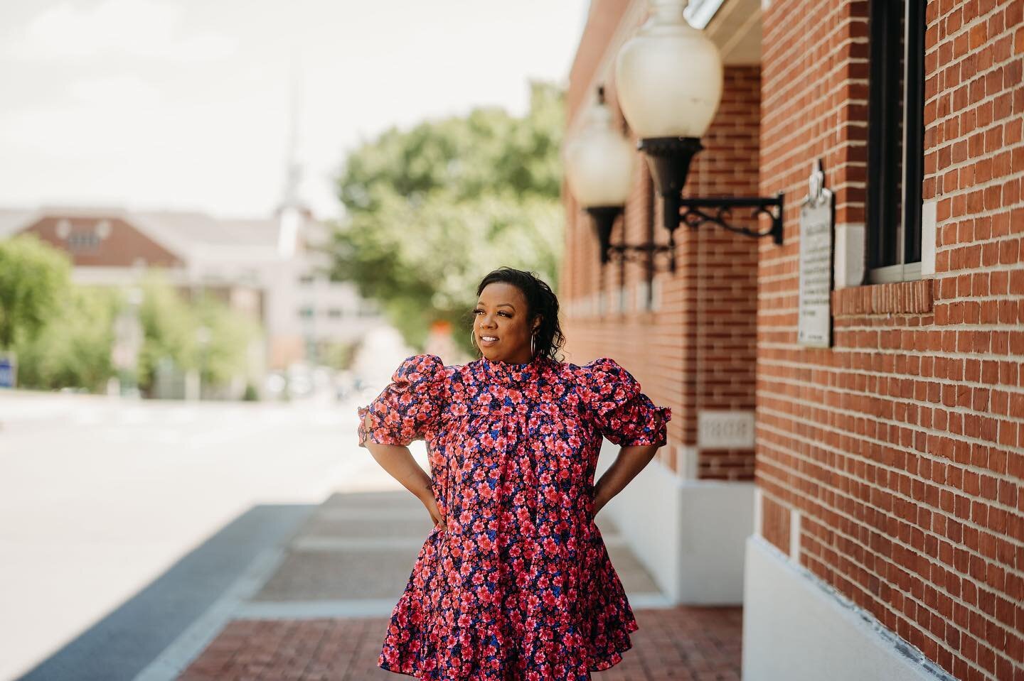 It&rsquo;s only up from here, only better from here, only abundance from here.

Speaking it because I believe it. 

📸 @photosbypaj 

#clarksvilletn #visitclarksvilletn #nashvilleinfluencer #blackclarksville #blacknashville #downtownclarksville