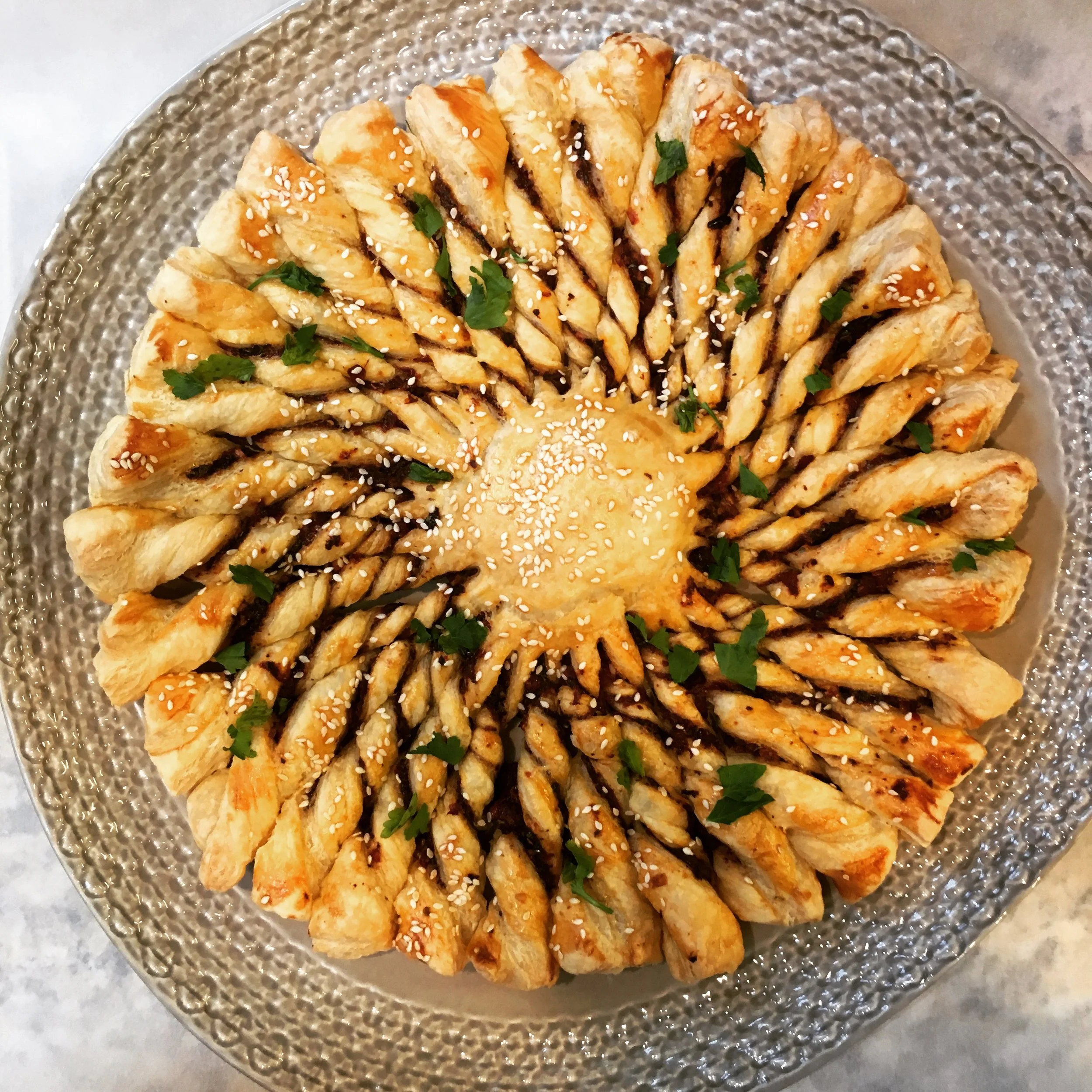 Sundried Tomato and Kalamata Olive Sun Ray Tarte