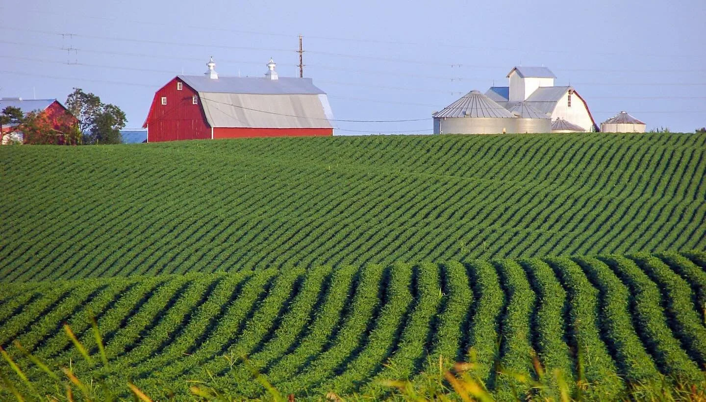 Local perspective from SWMCC member, Steve Holmes. Thank you for sharing. Learn more about our photography club and how to get involved: www.swmocameraclub.org (Link in bio)