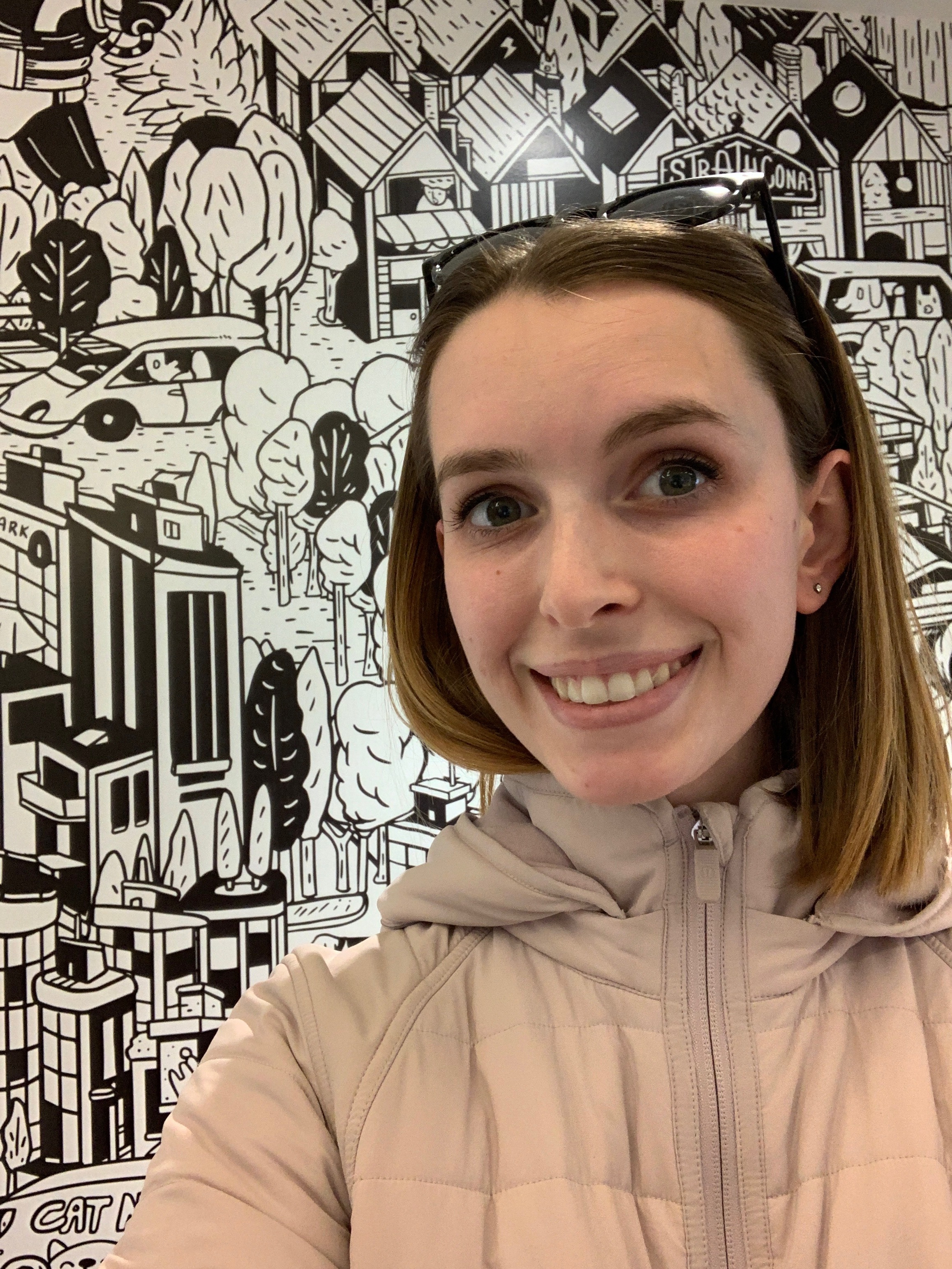 Had to snag a selfie with Carsons wall Vynl!