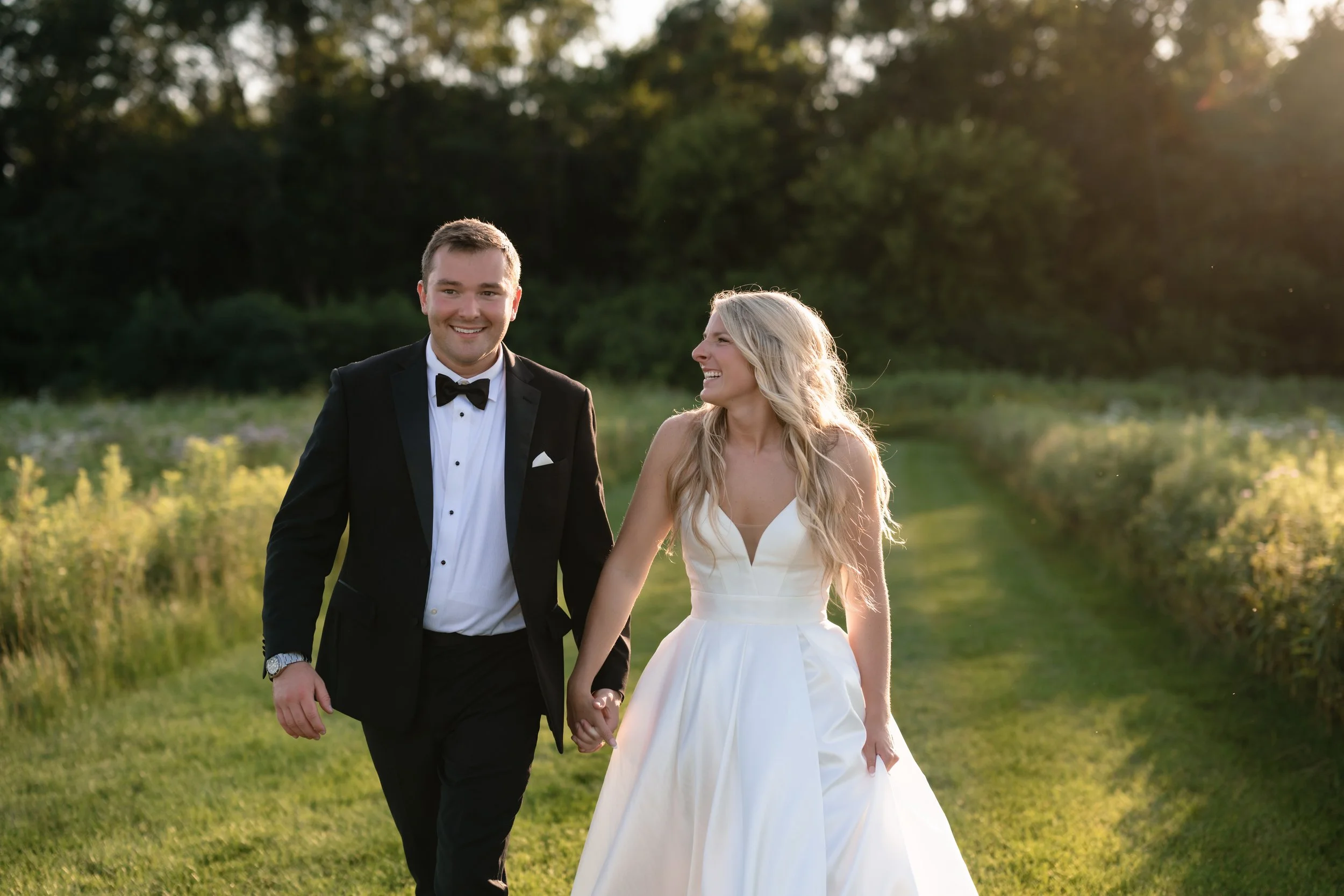 ForeverGreenStudios_AshtonHillFarm_CedarRapids_Macy+Bodie_Portaits_805.jpg