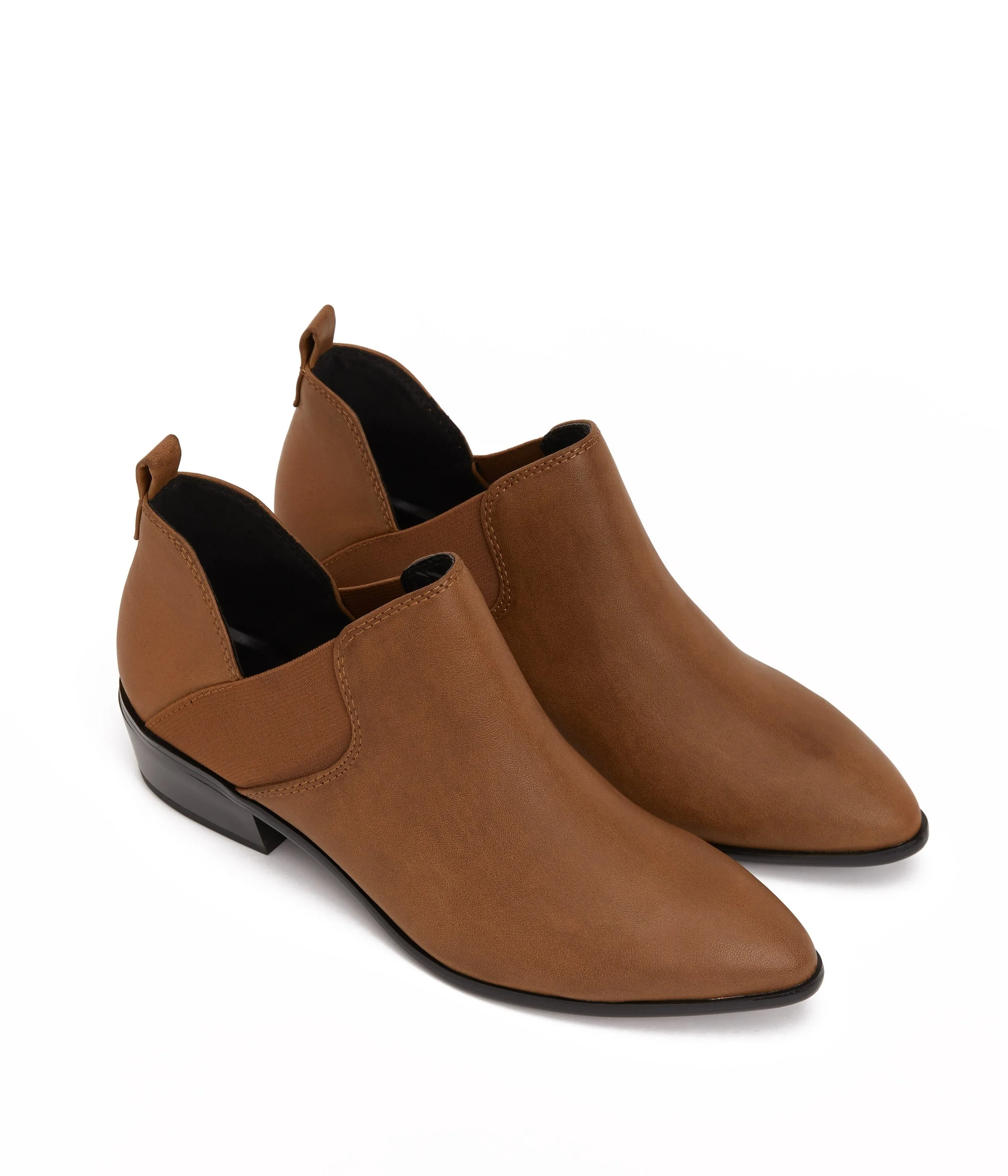 fw19-shoes-kendra-chili-2.jpg