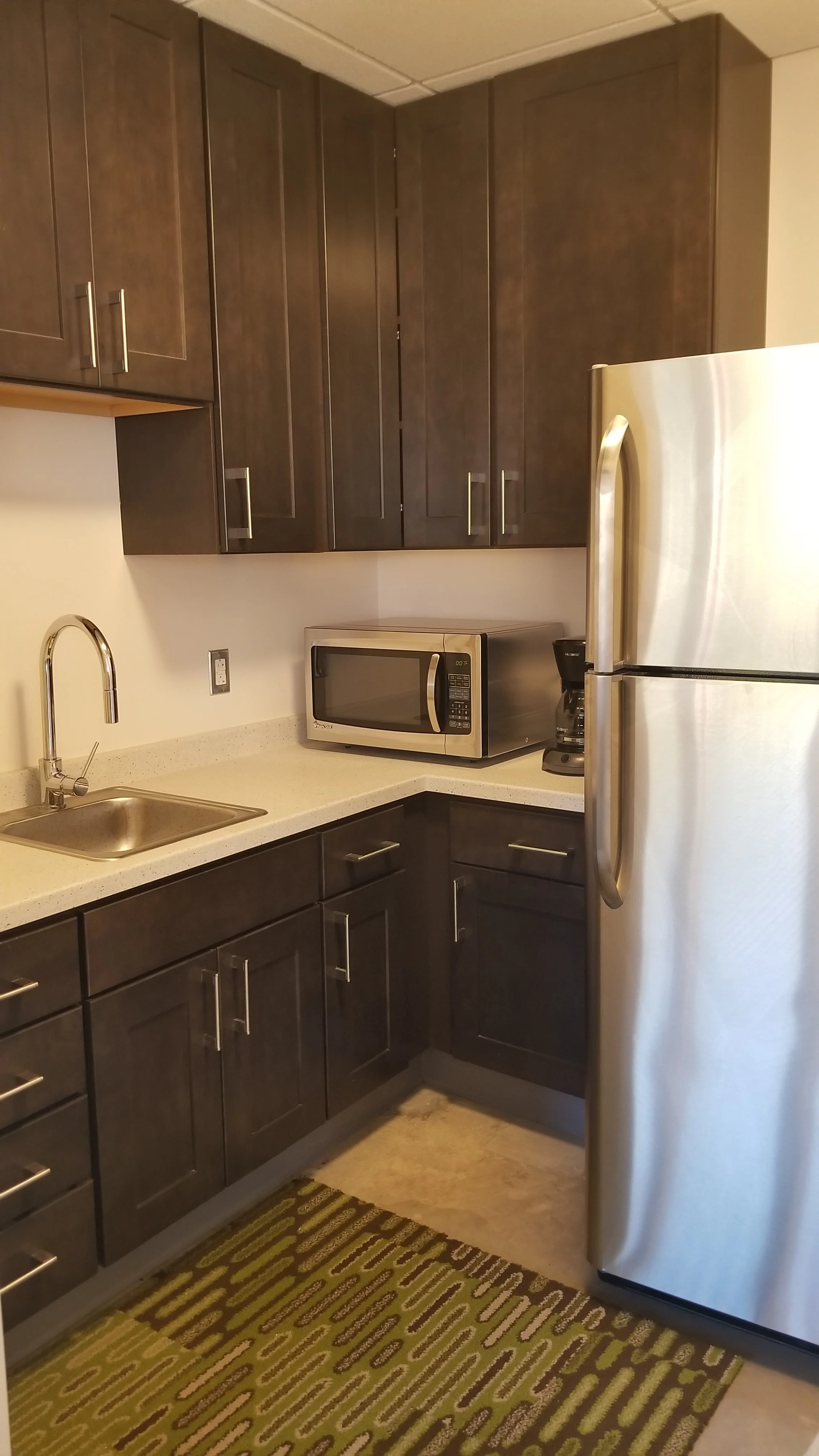 Members can use the kitchenette while working at SpringBoard. 