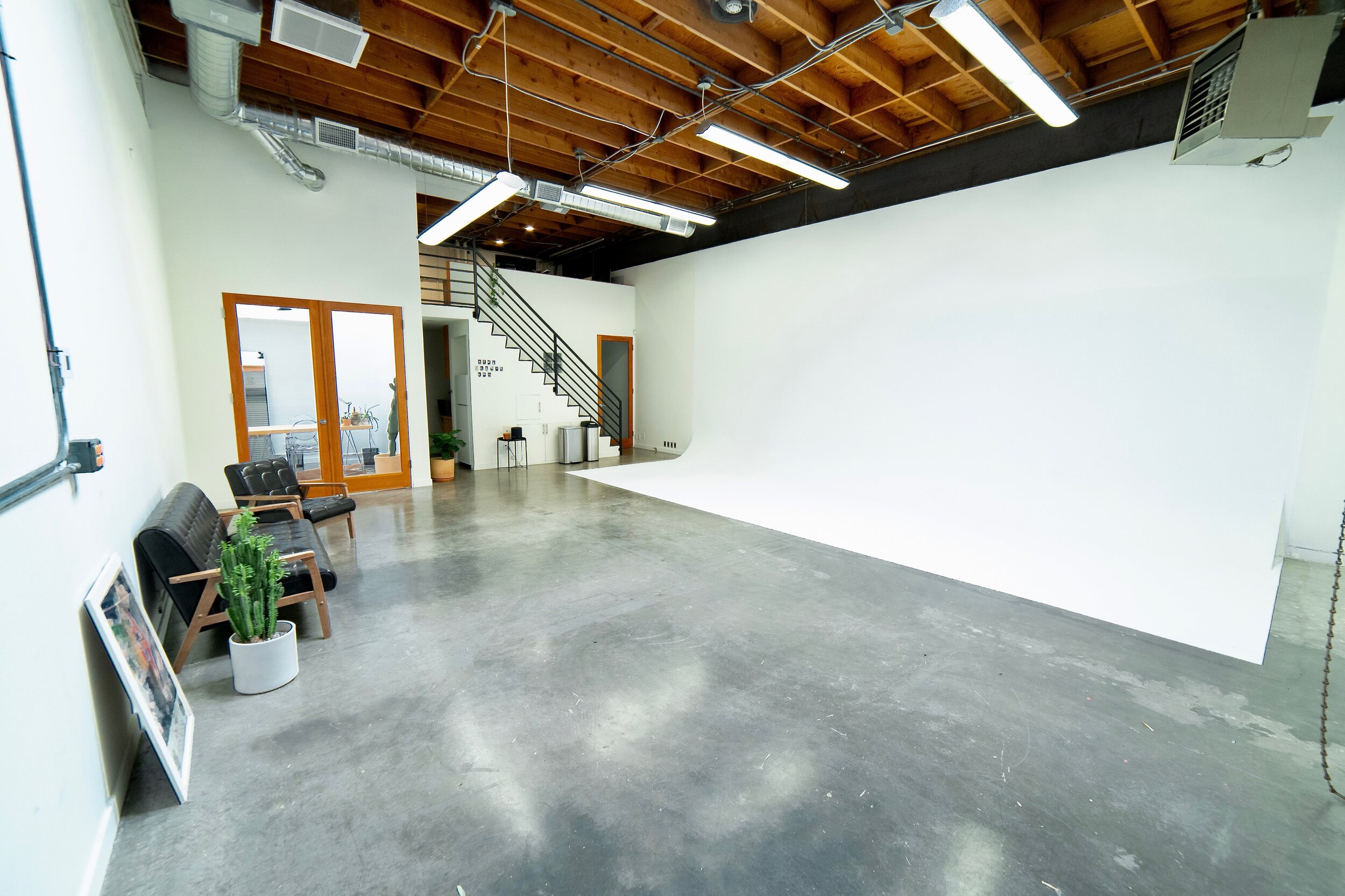 2022a Broadway-03.jpeg