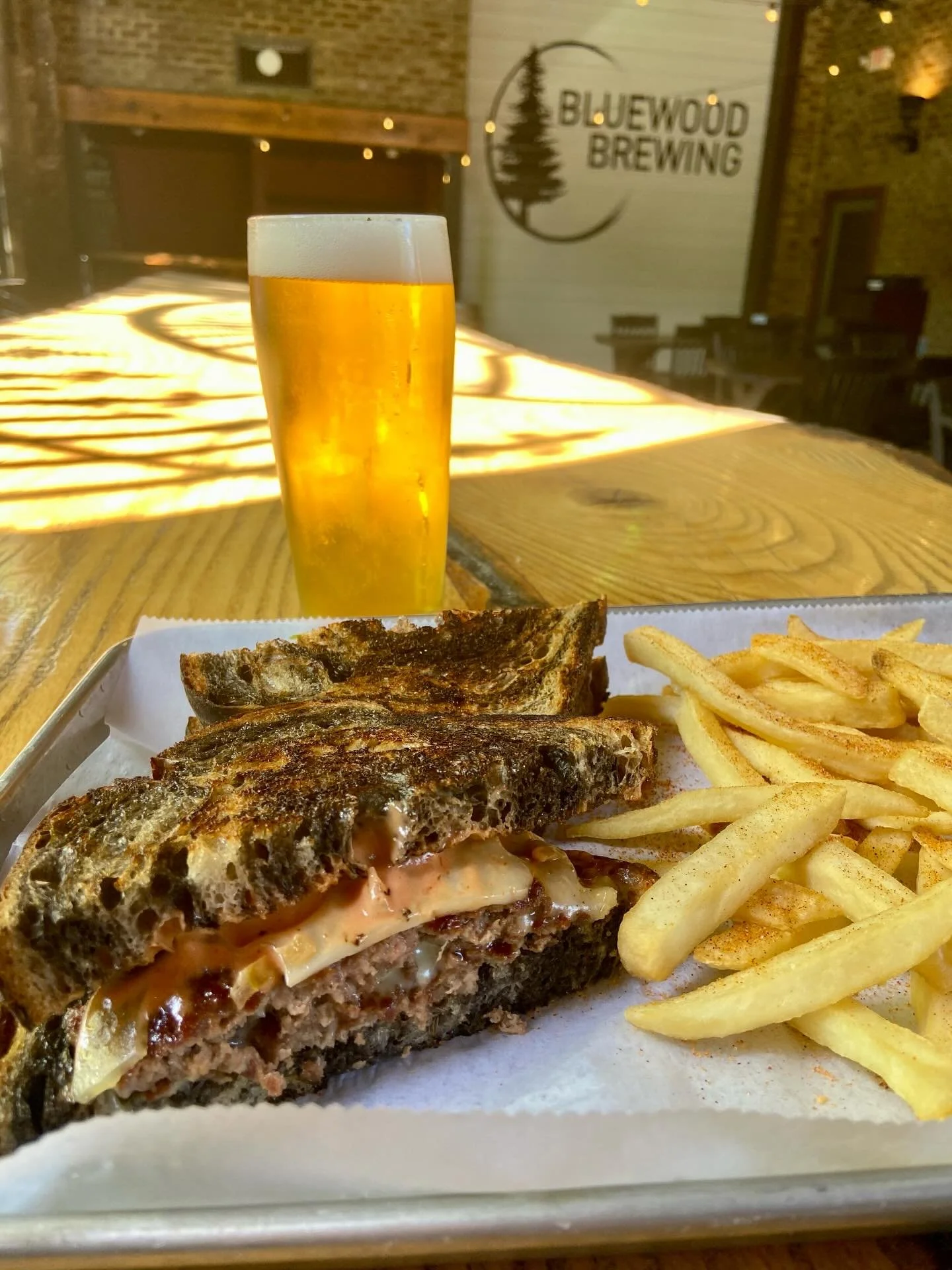 Introducing our new special: The Stable Melt 😍

The Stable Melt comes with two beef patties, Swiss cheese, caramelized onions, and a special &ldquo;Frisco&rdquo; sauce served on @loafersstl Marbled Rye, with chips or fries. 

Come in and try it toni