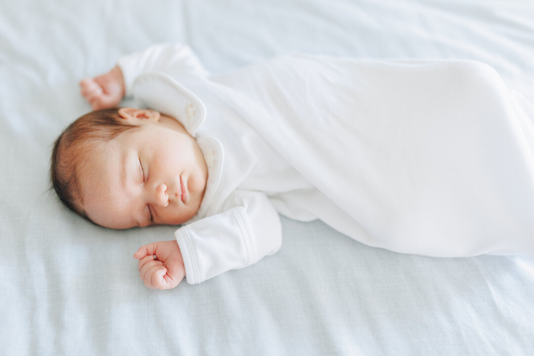 so peaceful ☁️ | newborn session​​​​​​​​
​​​​​​​​
​​​​​​​​
#newbornphotography #shannonjeancolephoto #atlantanewbornphotographer #peachtreecityphotograher #peachtreecitynewbornphotographer #lifestylefamilysession