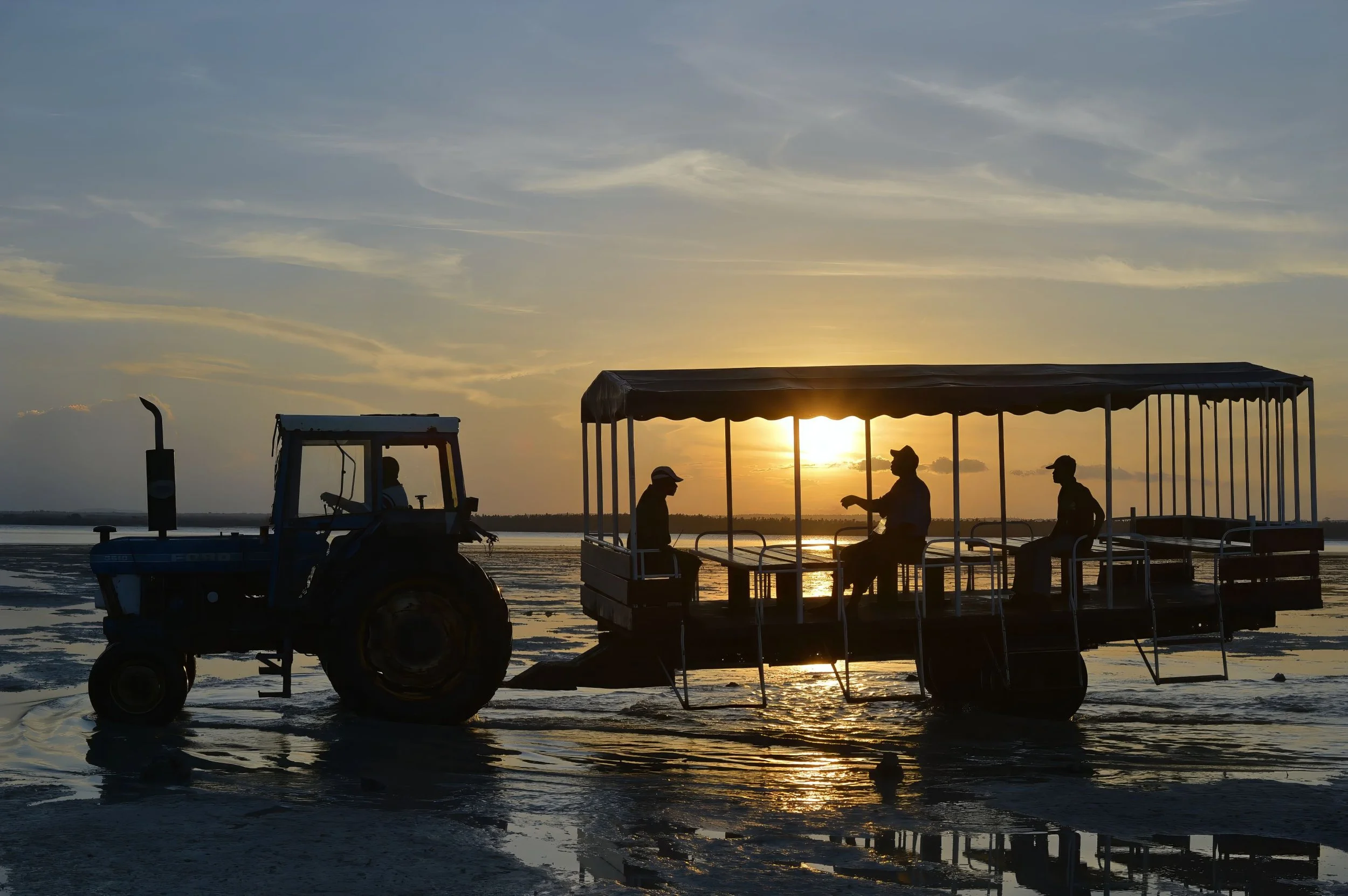 Kenia Chale Island - Transportation 
