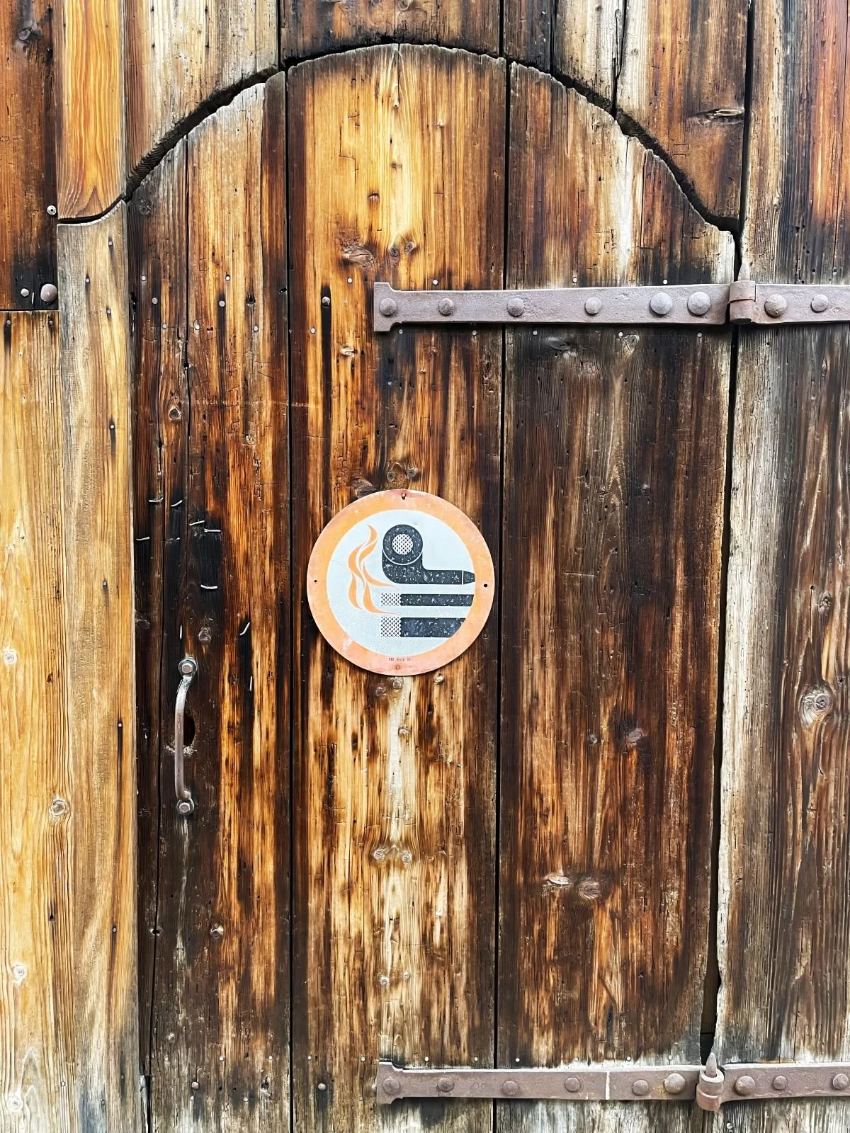 No smoking (except for grass)