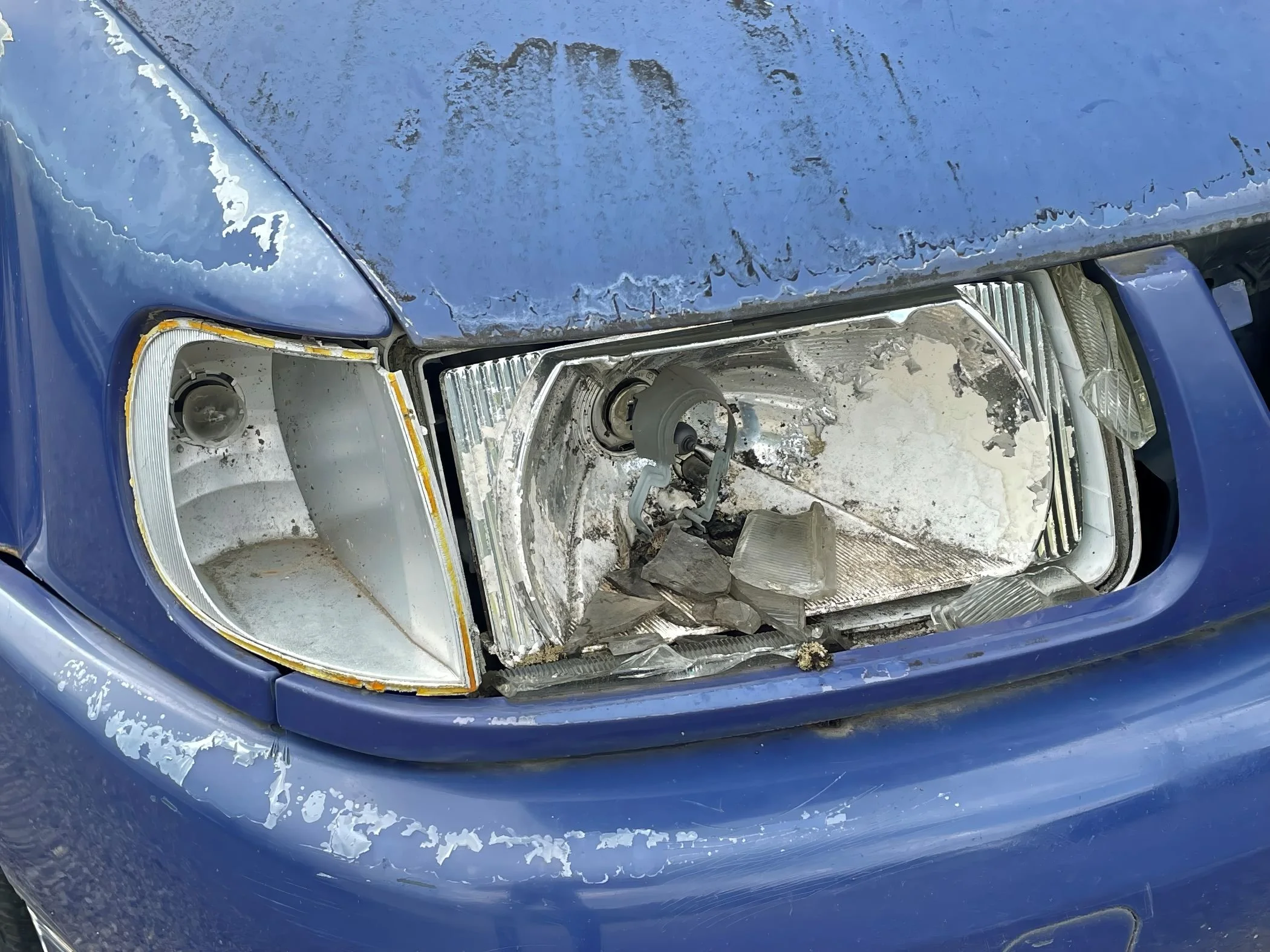 Headlights 2 k.jpg