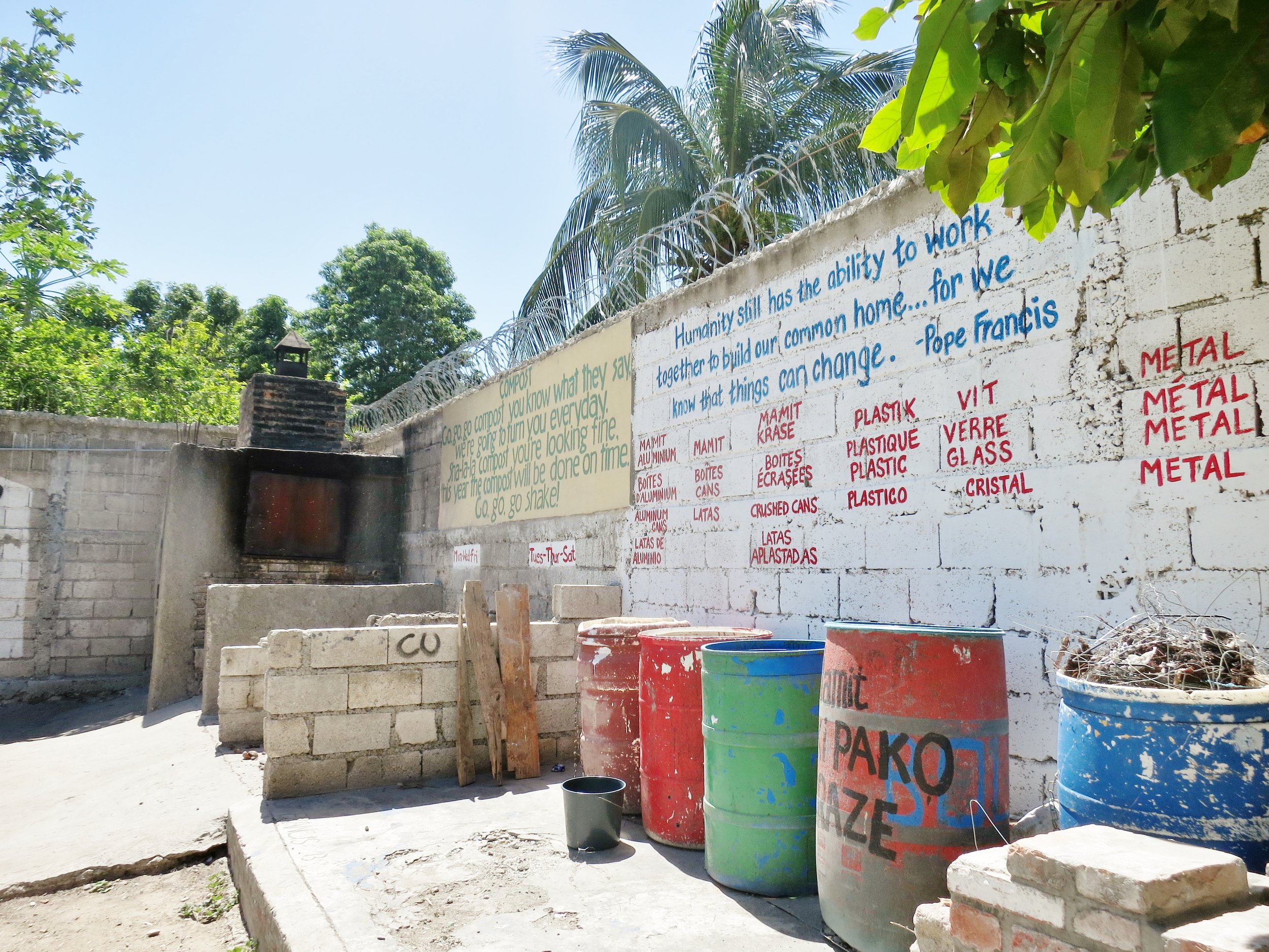 Students divide their garbage into drums: to compost, to burn, and to recycle. The drums are then distributed in the appropriate areas: the incinerator, the compost, and the recycling center.