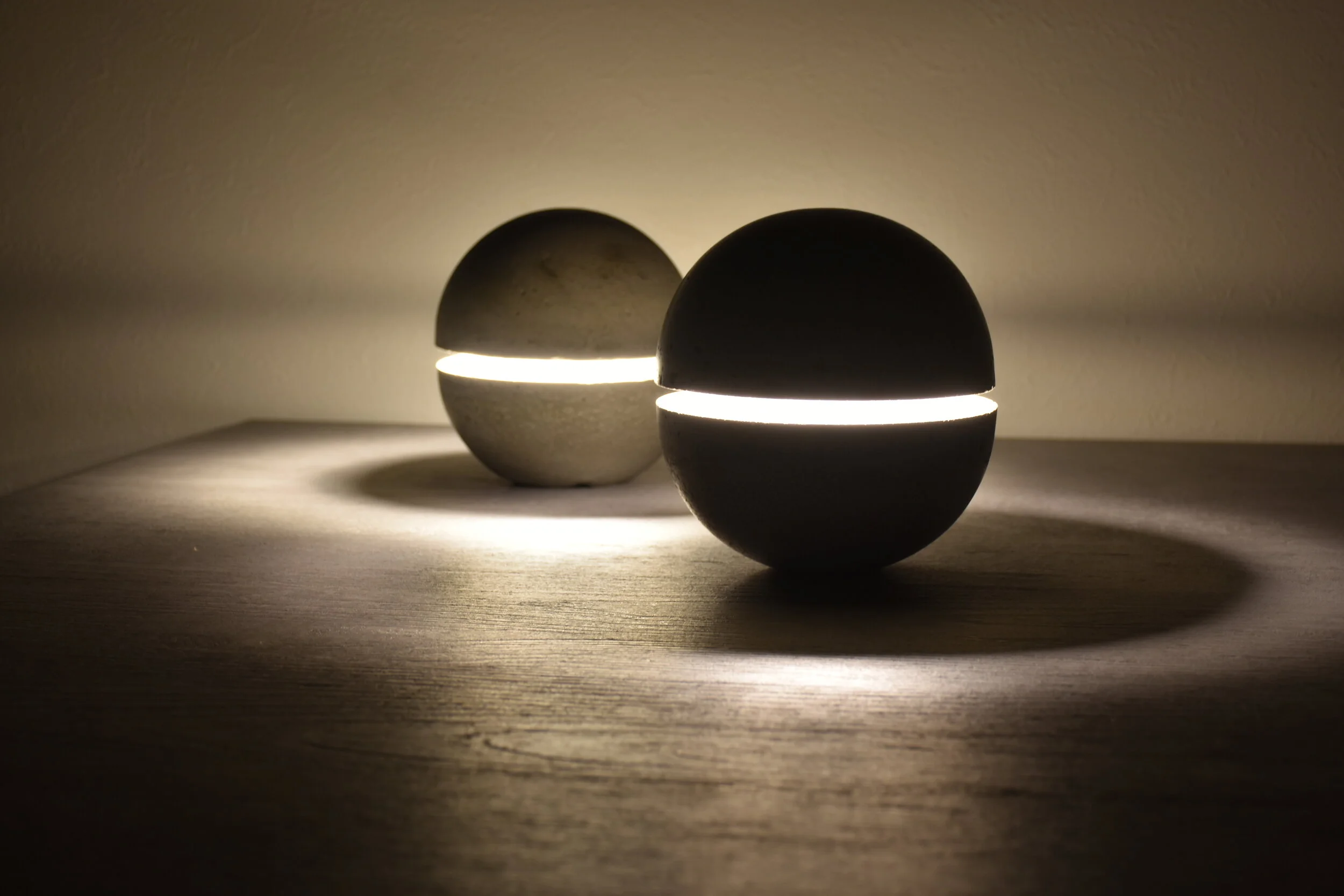 Mixing Light and Shadow “わ-wa-” lamp 光と影の融合「わ-wa-」の照明