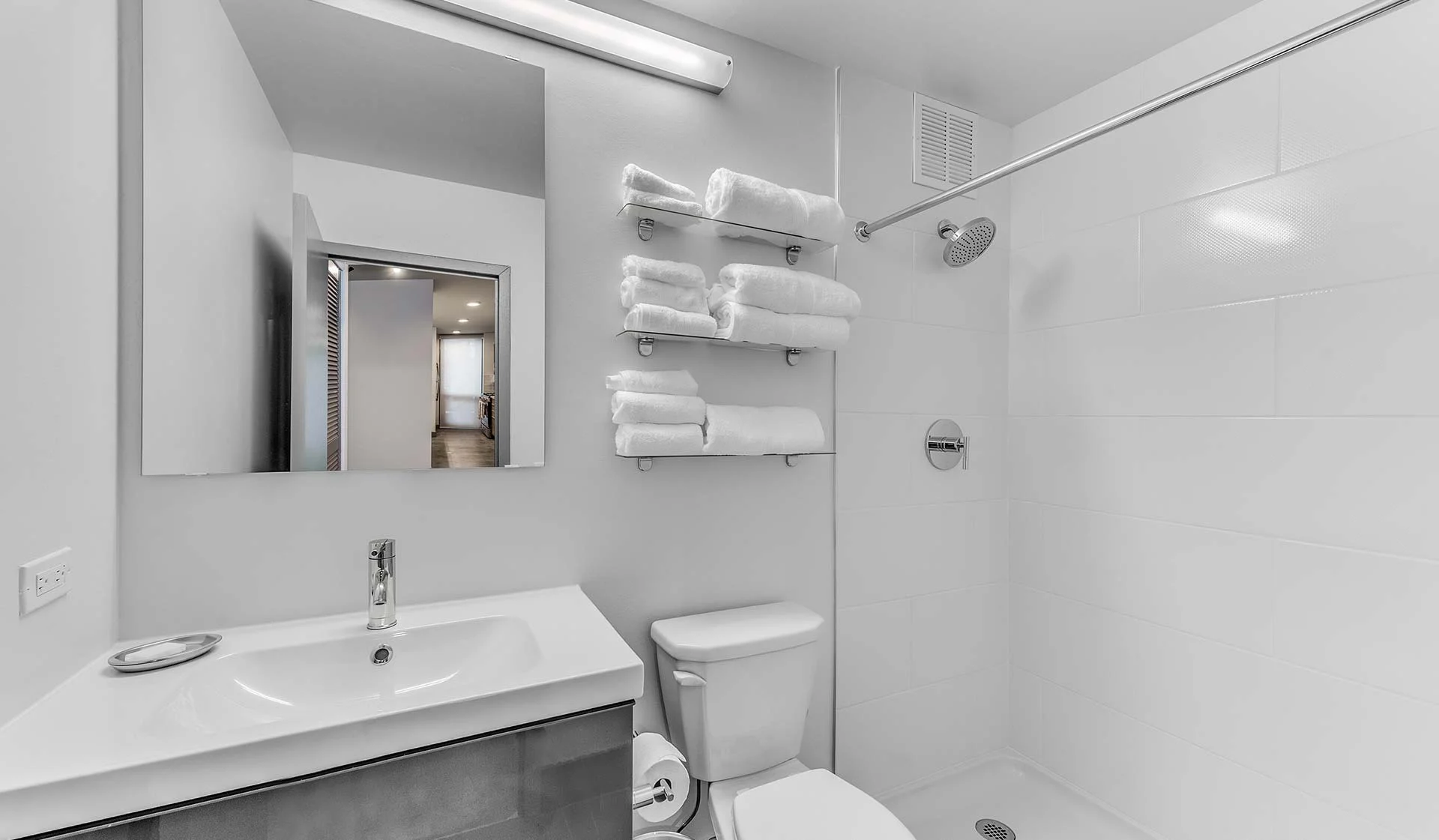 Yorktown_Cambridge_Bathroom.jpg