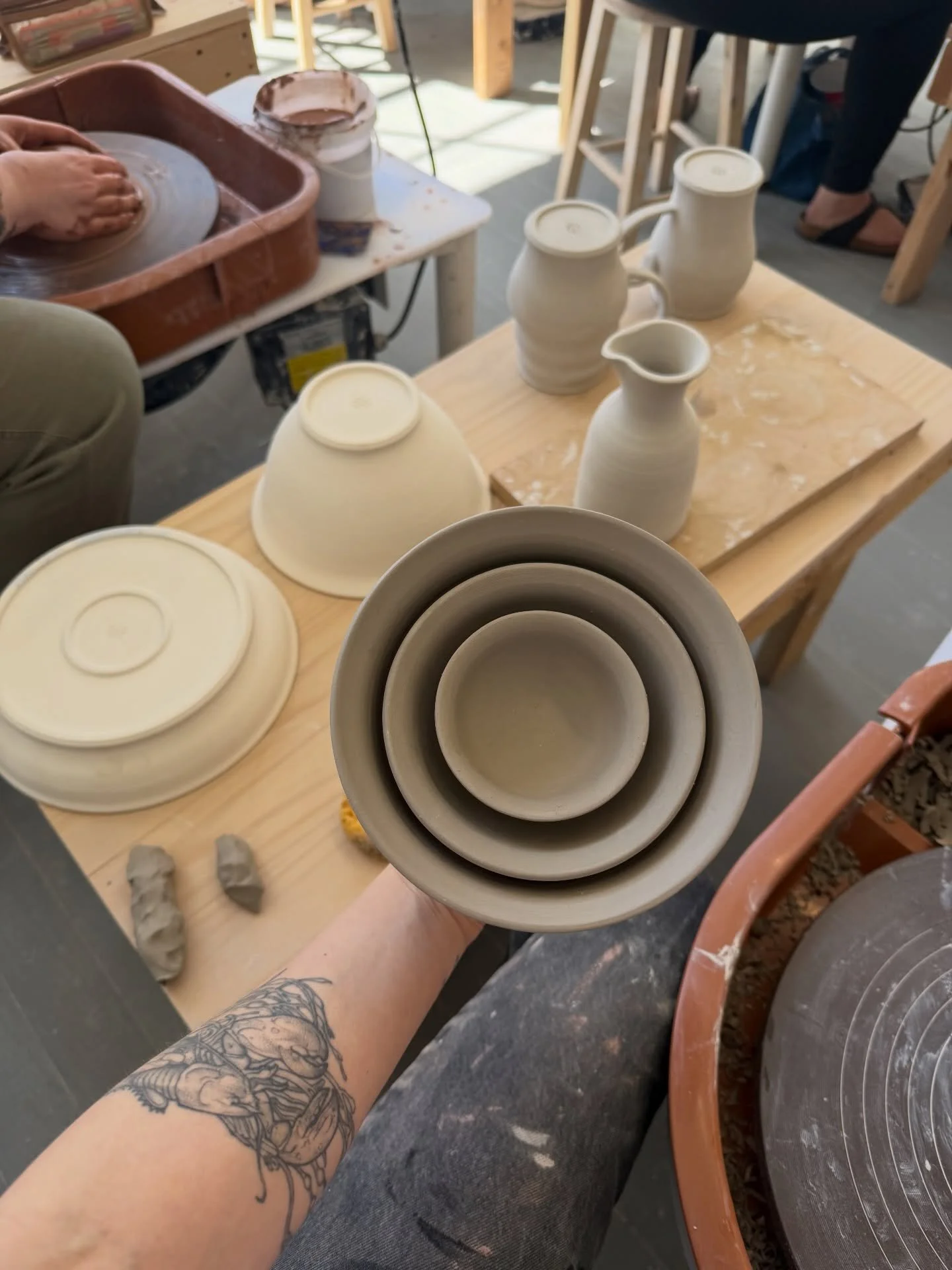 I&rsquo;ve had SO much fun during my first semester of classes at @thenewburghpottery and it&rsquo;s hard to believe it&rsquo;s already wrapping up. I&rsquo;m really looking forward to jumping back in May! 

I&rsquo;ll be teaching:
Tuesday PM: Level 
