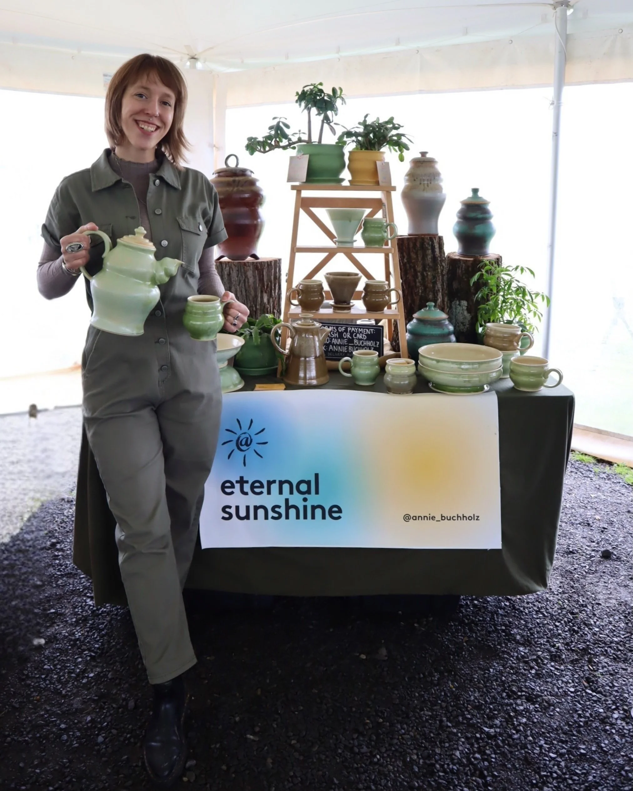 Me &amp; my art ✨ Thank you @twinstarorchards 

#wheelthrownceramics #pottery #hudsonvalley