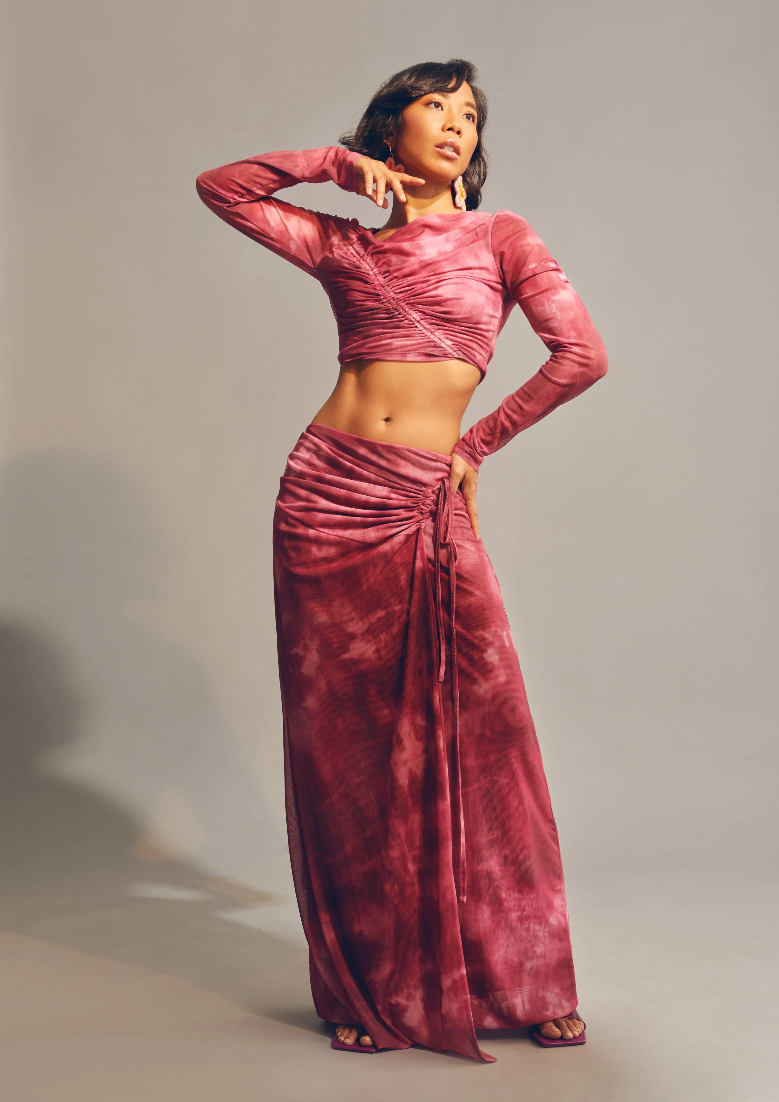 MODELING — DESSA DELFIN