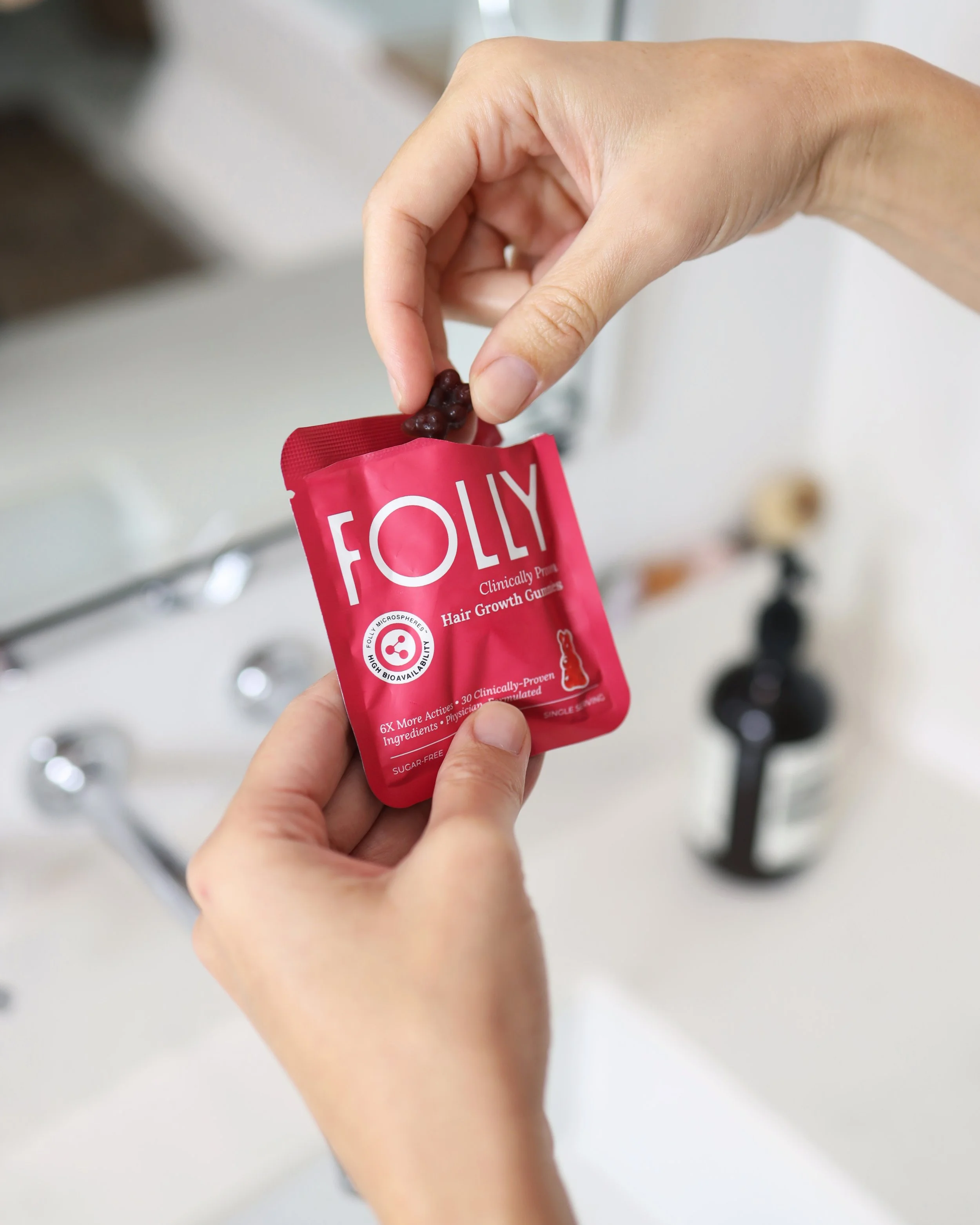 Tatiane Mirror 3.jpg