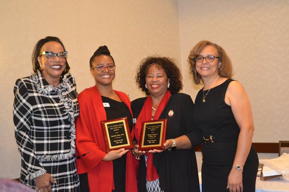 Soror's of the Year with Pres and VP 2.jpg