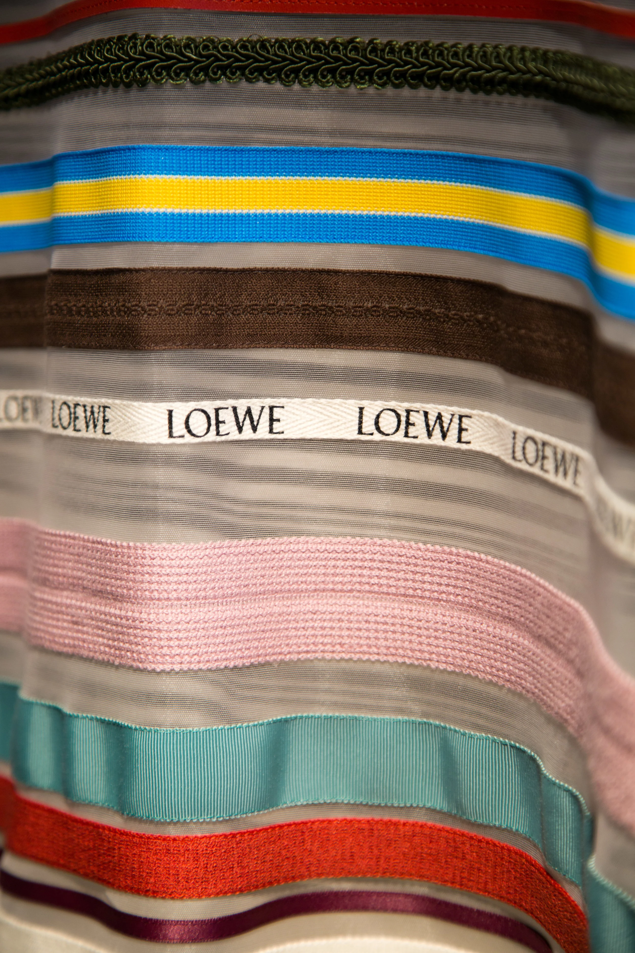 Loewe FOXES-1166.jpg