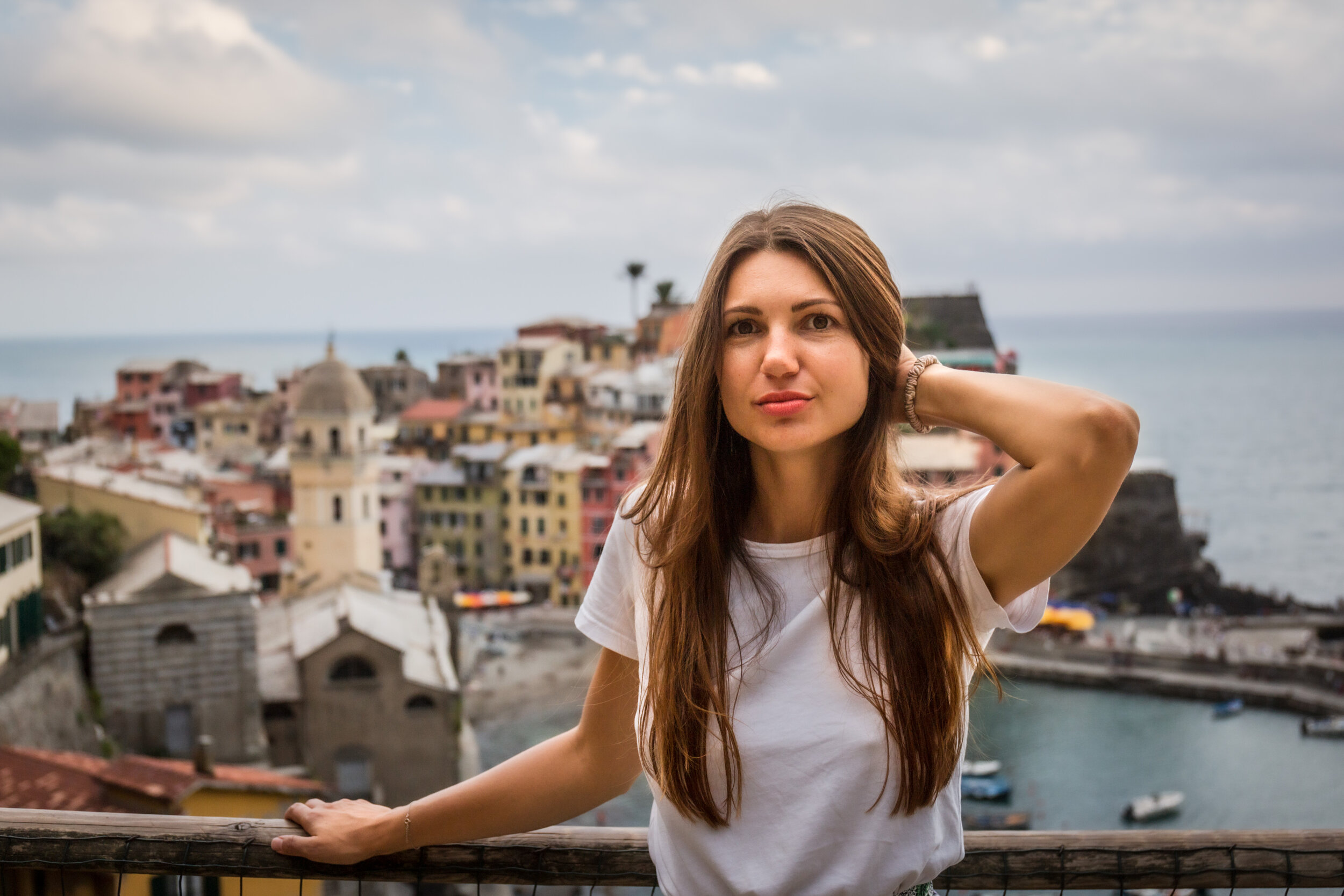 Alla modeling in front of Vernazza