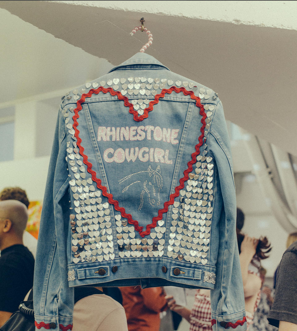 Minna Gilligan's 'Rhinestone Cowgirl' 