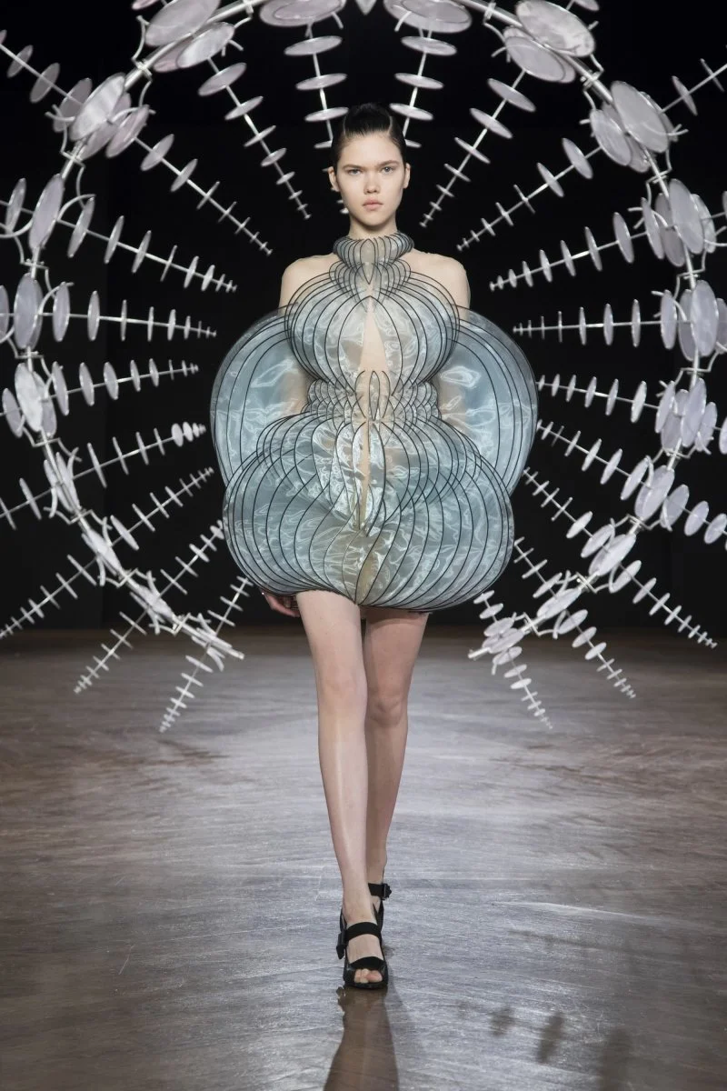 Iris-van-Herpen-AW1920-Look-01-50.jpg