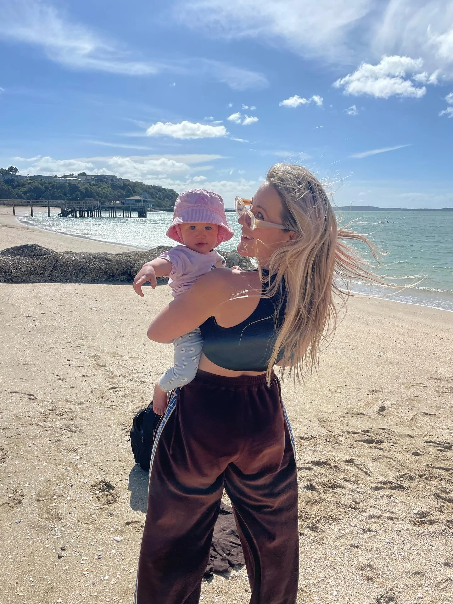 Home with a grateFULL heart returning from Auckland. I walked off the plane feeling protected AF, on purpose, clear, grounded and full of love. 

I can see where I&rsquo;m going + I know the steps I need to take to get there.

I had some slaps from t