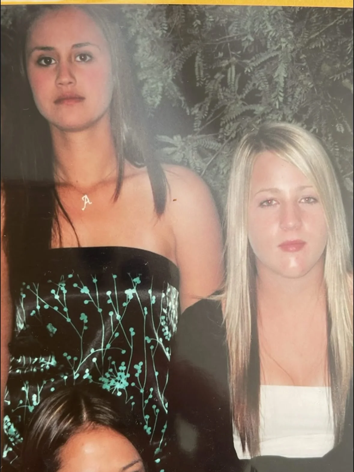 Couldn&rsquo;t help but do some reflecting.

Started drinking at 13. 17 years old, always drunk. You can see how joyful I look in photo 1 😂 sorry @amykeremete couldn&rsquo;t help but share some of our best moments ha!

For me back then, no direction