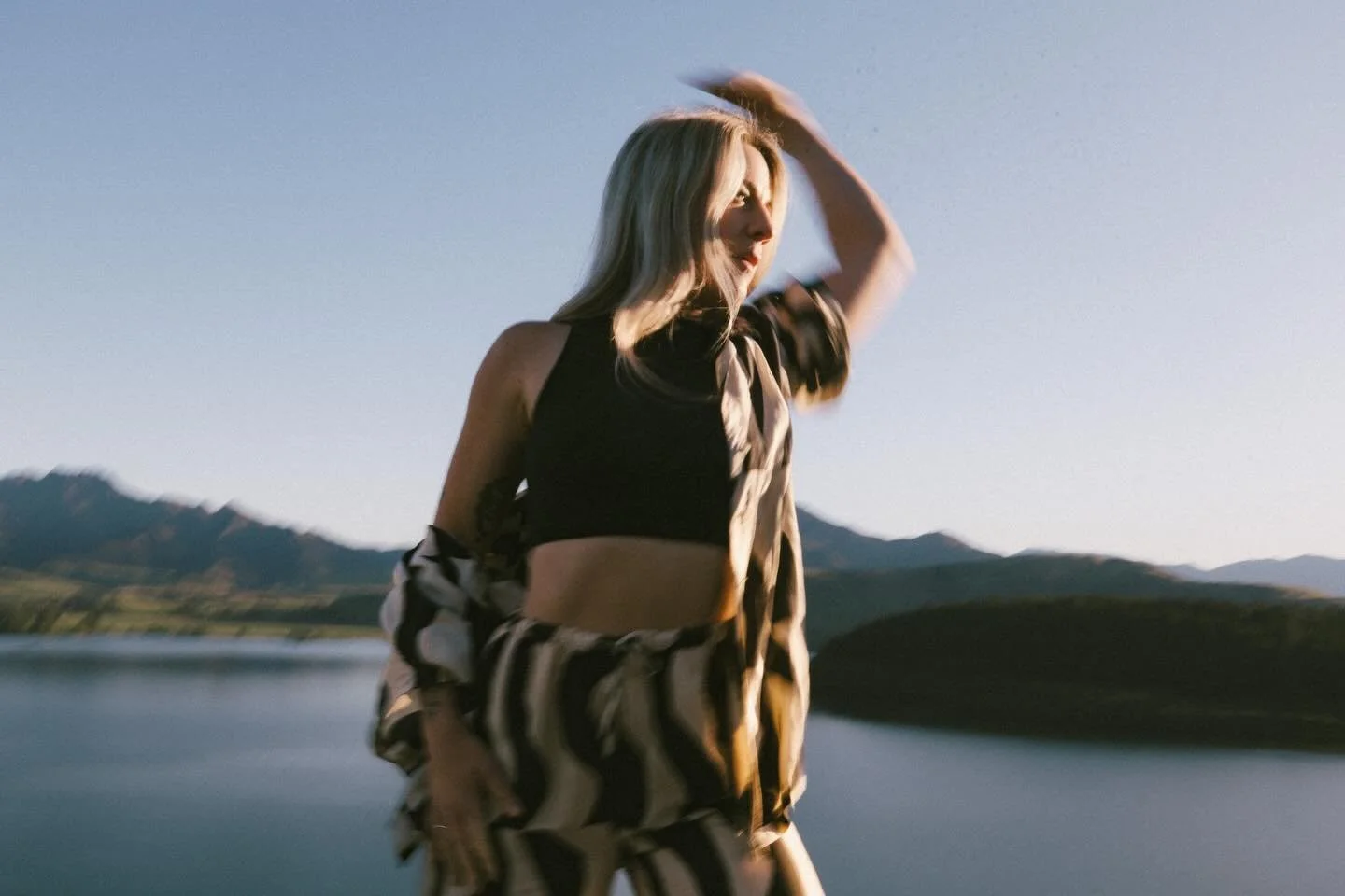 Do you crave depth from another? 

Do you crave to be seen by another? 

Do you crave to be held + heard by another? 

To share intimacy with another?

Do you desire to feel connected to your body? Instead of predominantly living from your head? 

To