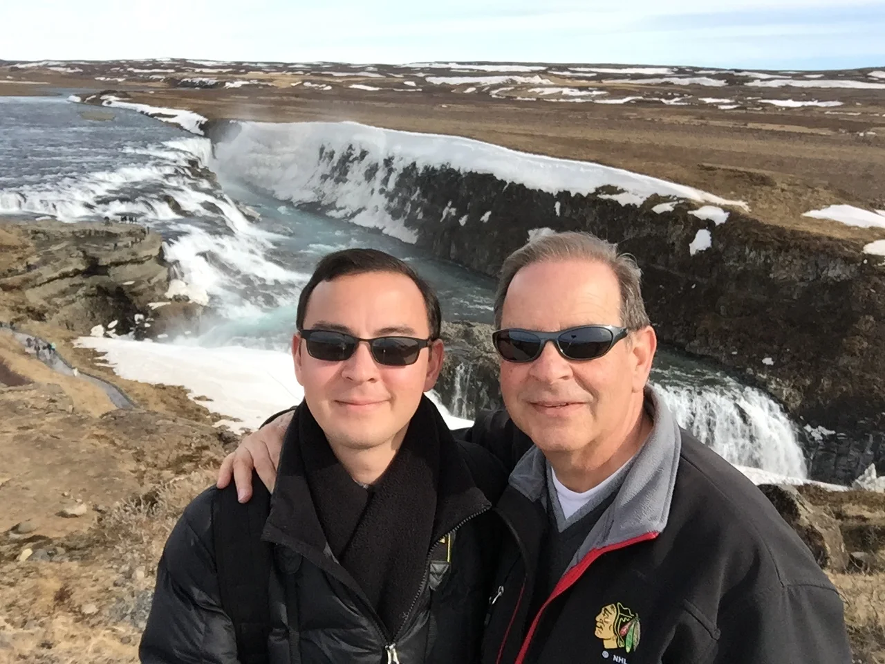 10 Advantages of Traveling with Someone