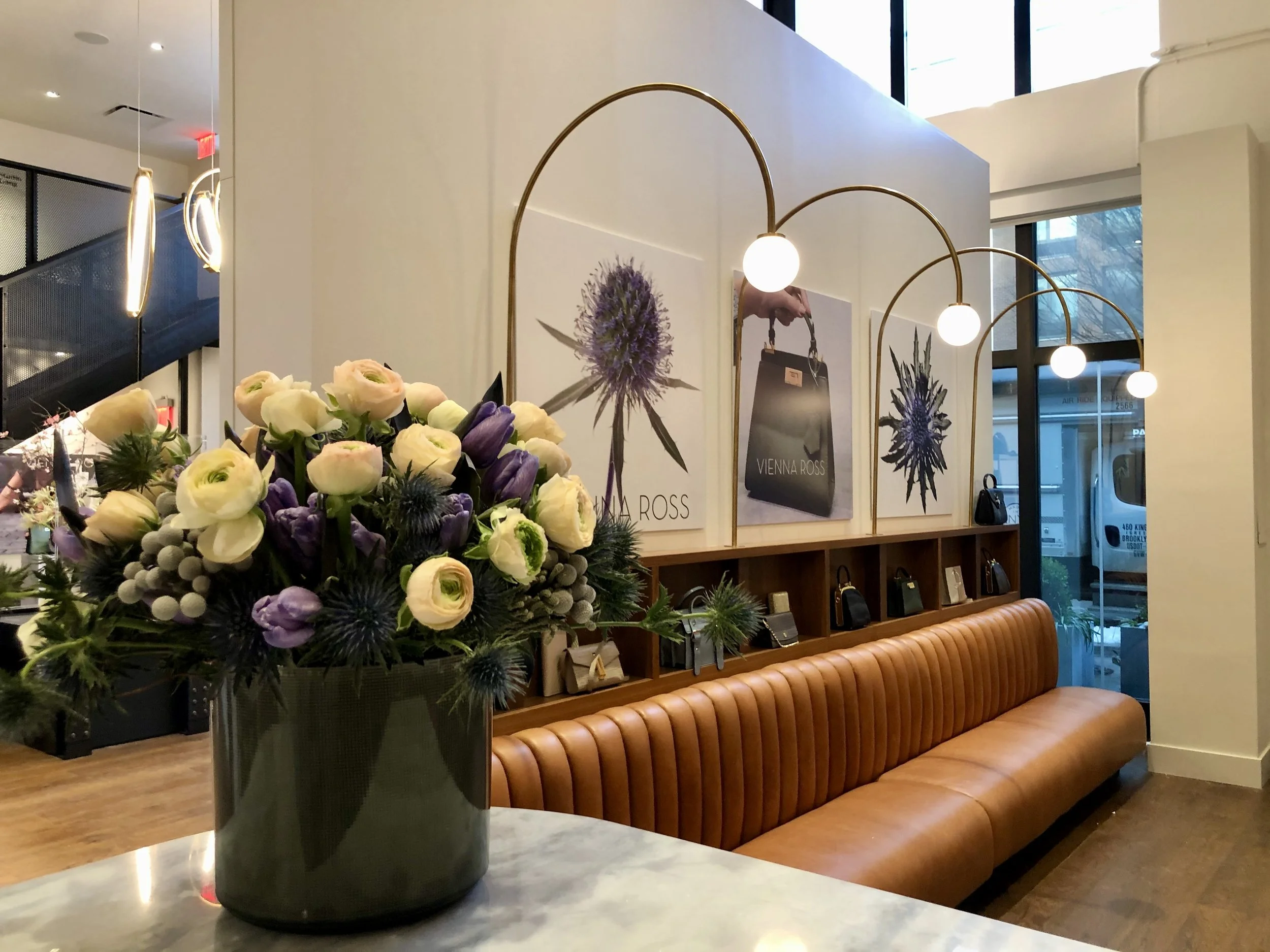 Handbag Store - Location dress of an empty space