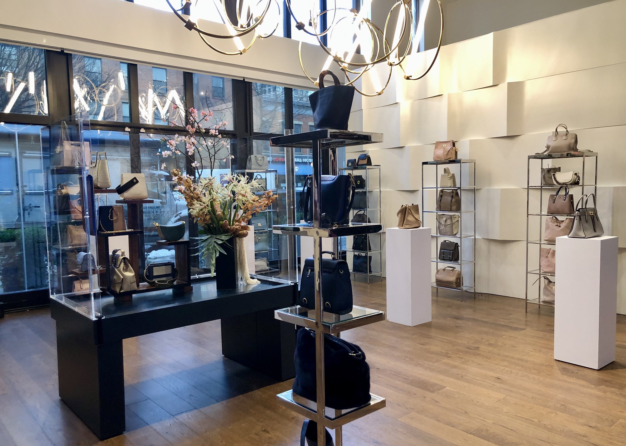 Handbag Store - Location dress of an empty space