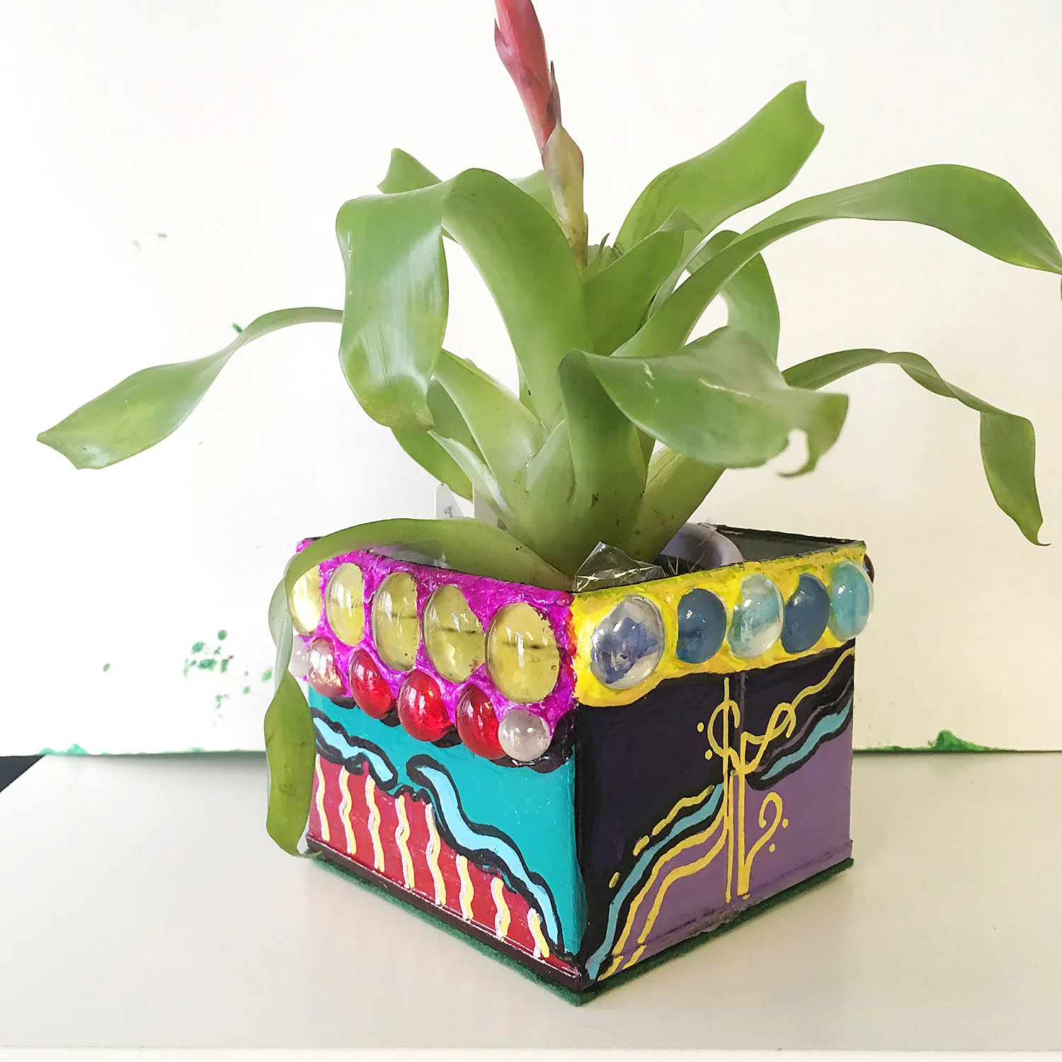 Tin Planter Glass Beads 