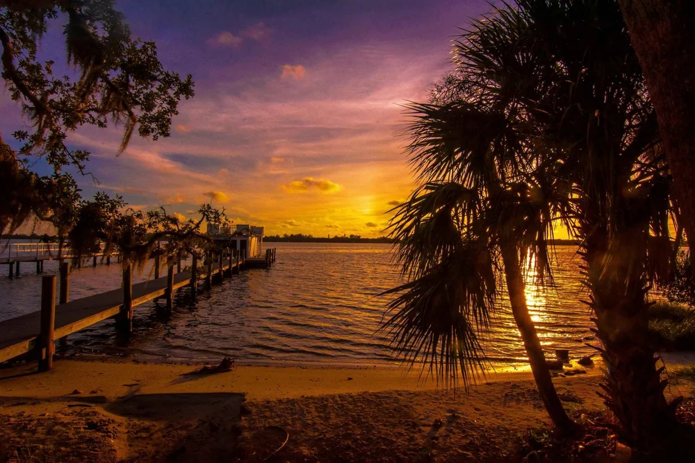 Sarasota, FL, where Florida residents access online therapy with Anchor Therapy.