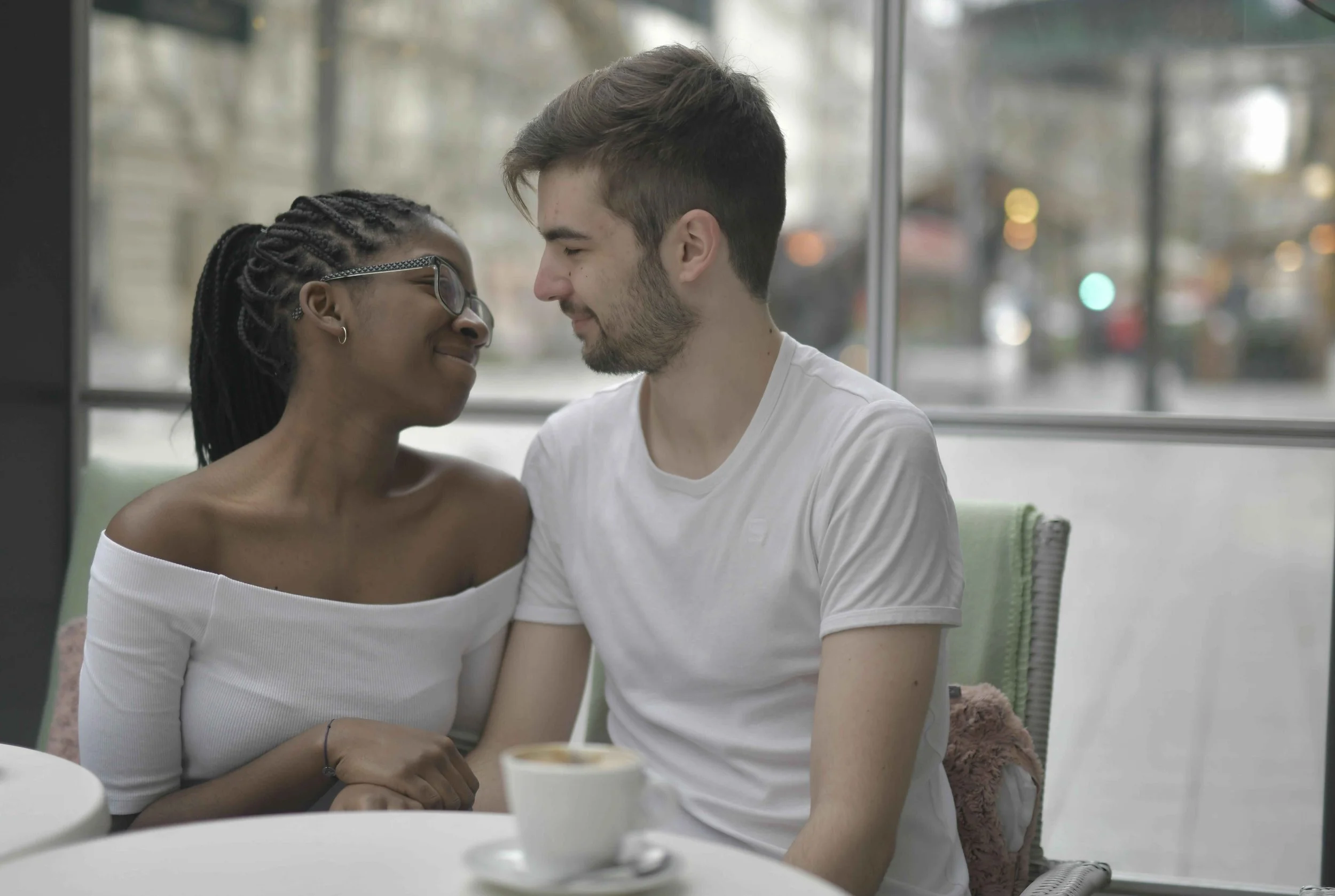 Attachment Issues and Dating: What You Need to Know