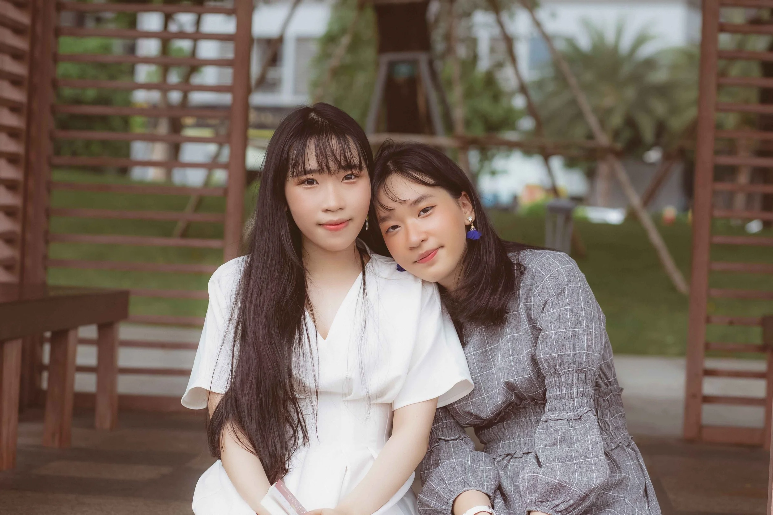 Adult Sibling Estrangement and How to Cope When a Sibling Stops Speaking to You