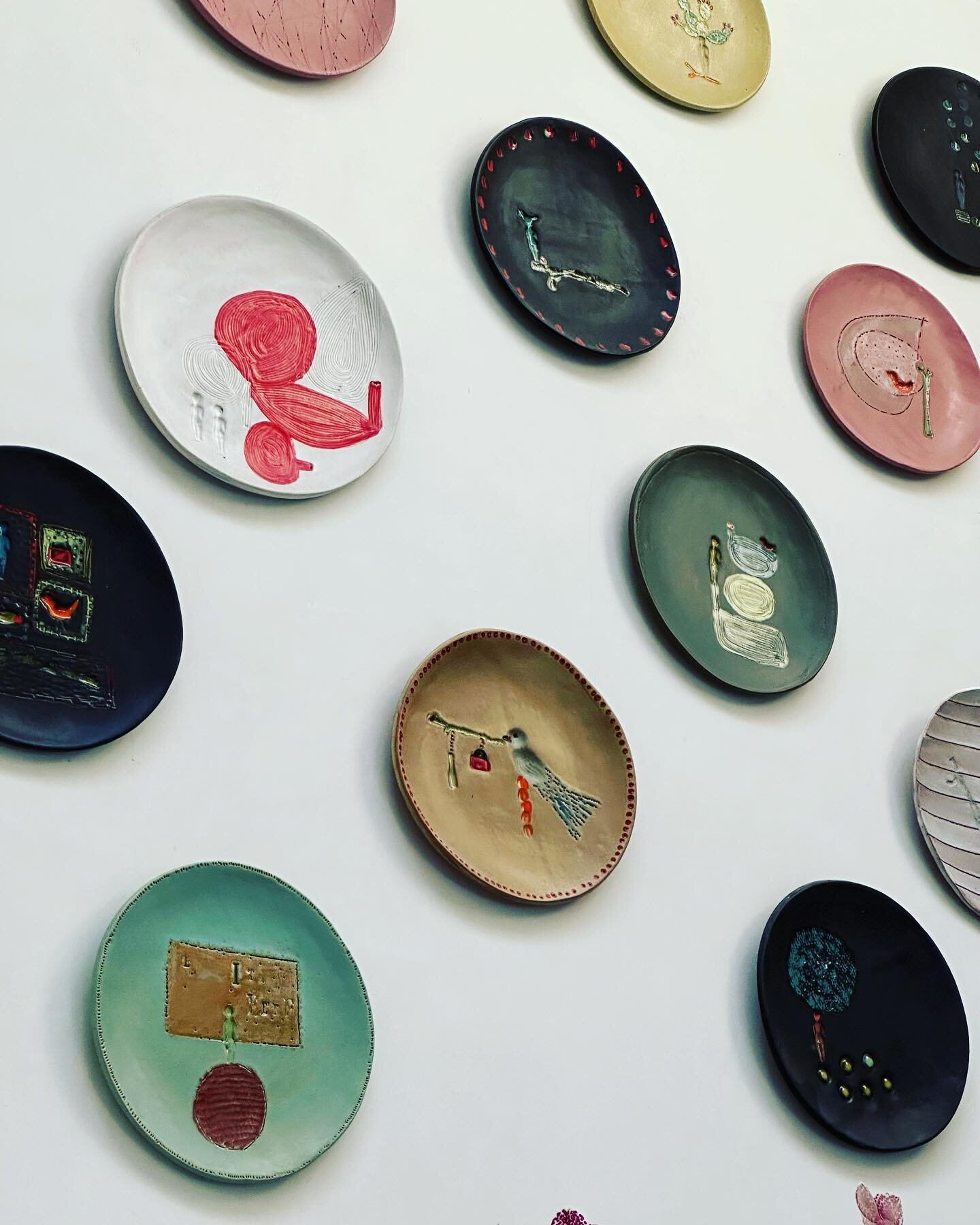 you can have a plate wall too.
it&rsquo;s a thing .. once again.

#ceramics